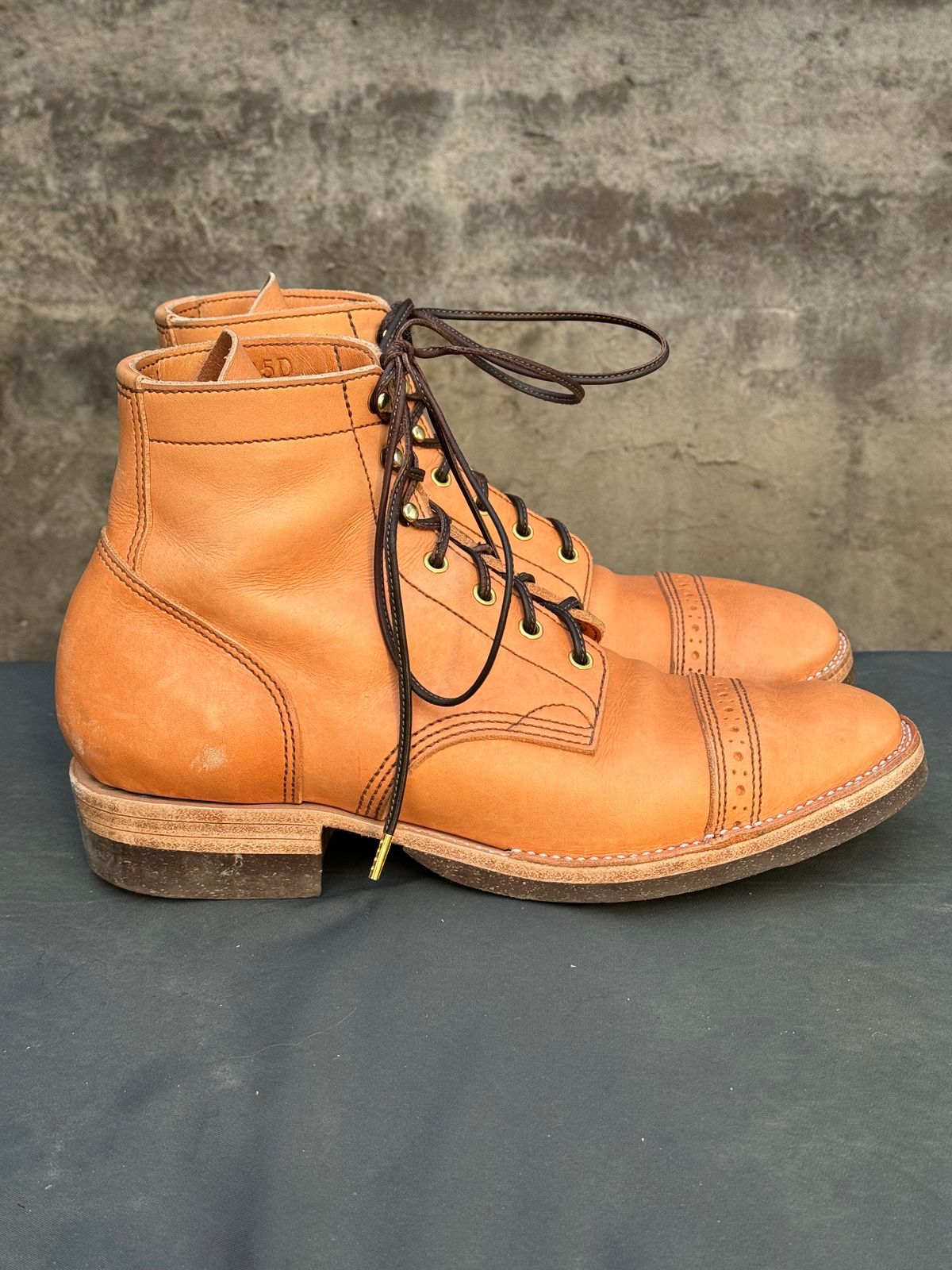 Photo by m.f.bootco on February 4, 2024 of the M.F. Boot Co Service Boot in Sepici Tumbled Waxed Natural Veg Tan.