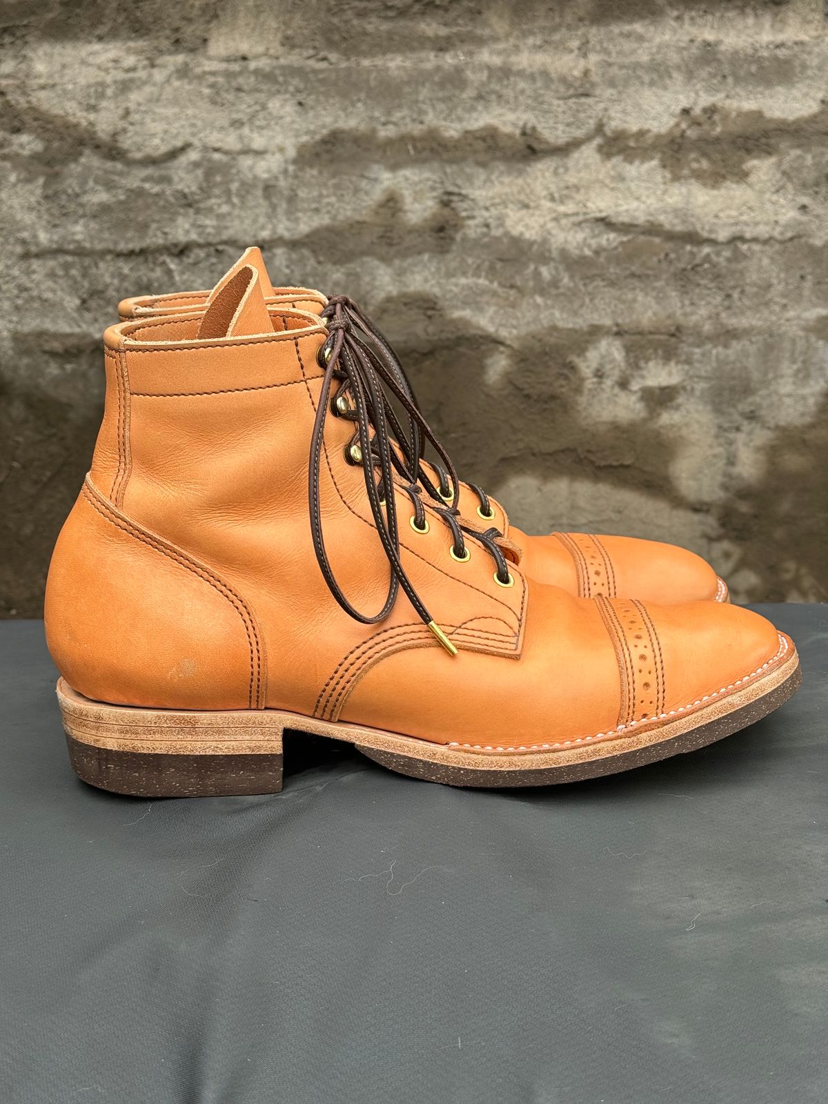 Photo by m.f.bootco on March 5, 2024 of the M.F. Boot Co Service Boot in Sepici Tumbled Waxed Natural Veg Tan.