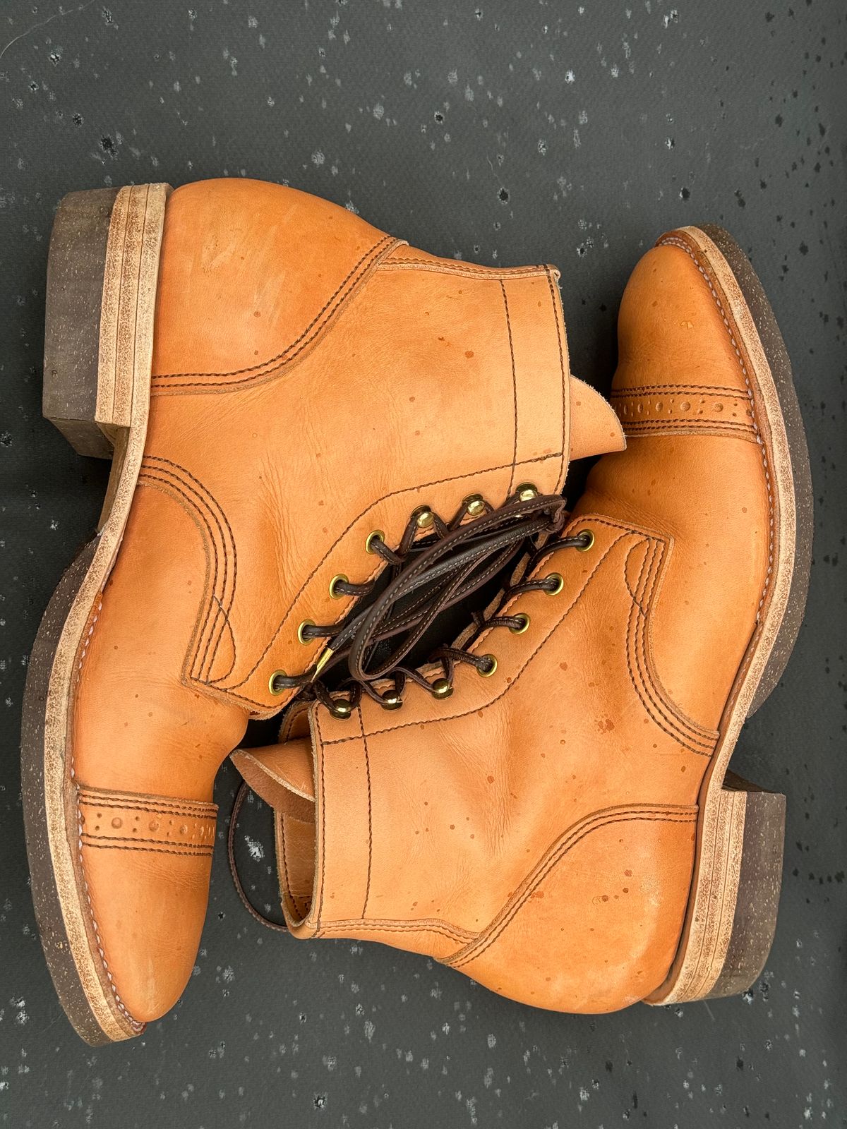 Photo by m.f.bootco on April 4, 2024 of the M.F. Boot Co Service Boot in Sepici Tumbled Waxed Natural Veg Tan.