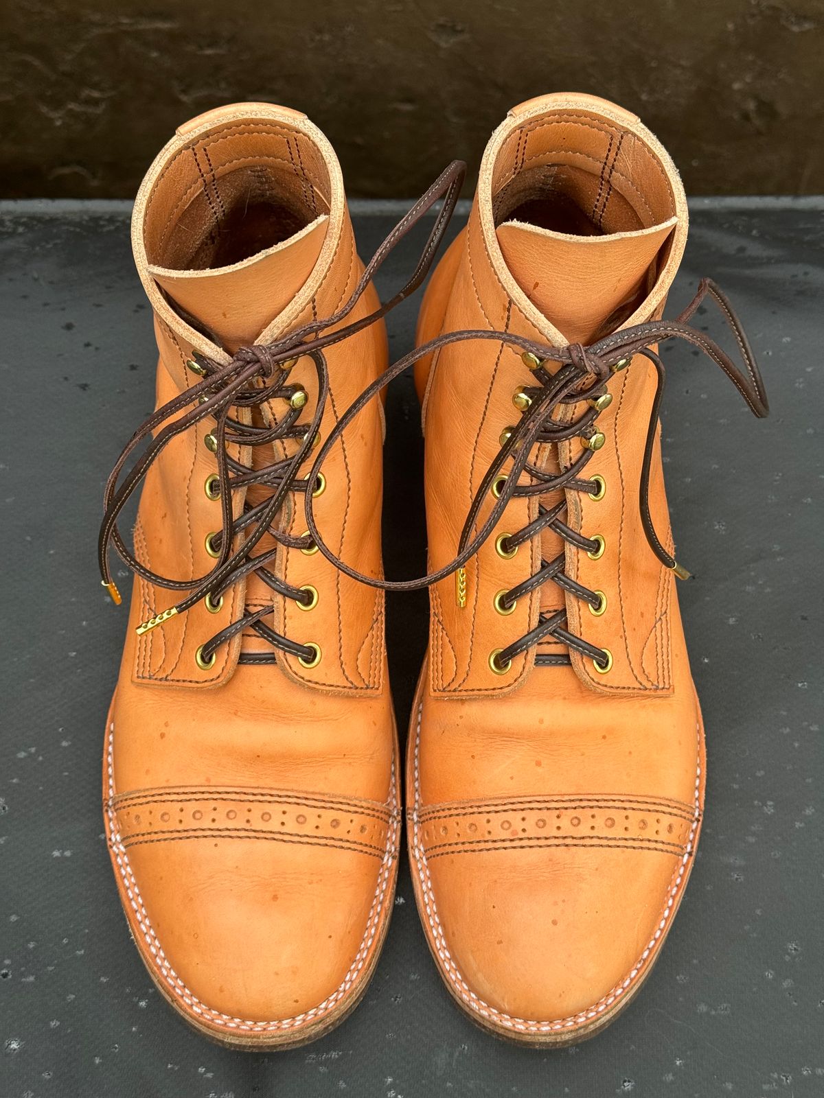 Photo by m.f.bootco on April 4, 2024 of the M.F. Boot Co Service Boot in Sepici Tumbled Waxed Natural Veg Tan.