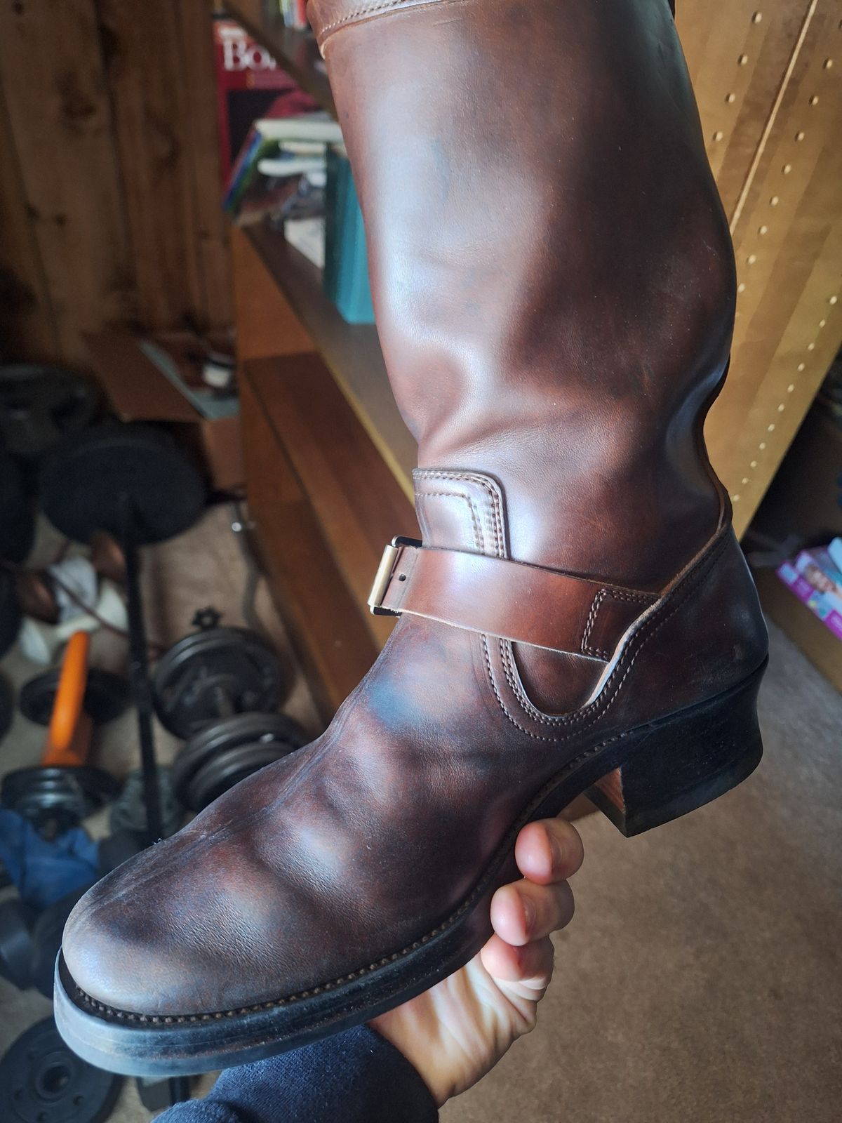 Photo by PatinaTherapist on November 27, 2025 of the Crux Deluxe Engineer in Guidi Dirty Horsebutt.