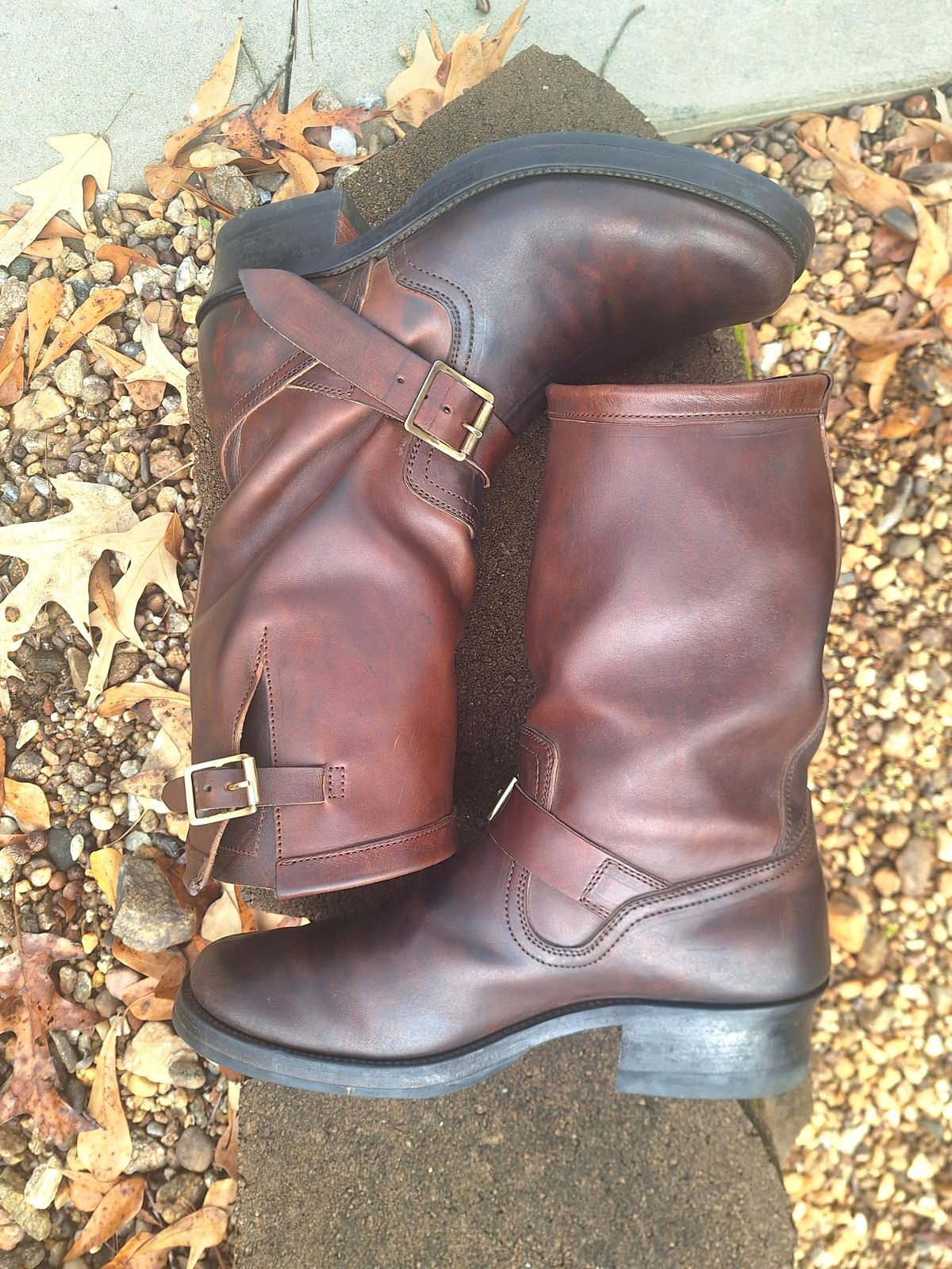 Photo by PatinaTherapist on December 3, 2025 of the Crux Deluxe Engineer in Guidi Dirty Horsebutt.