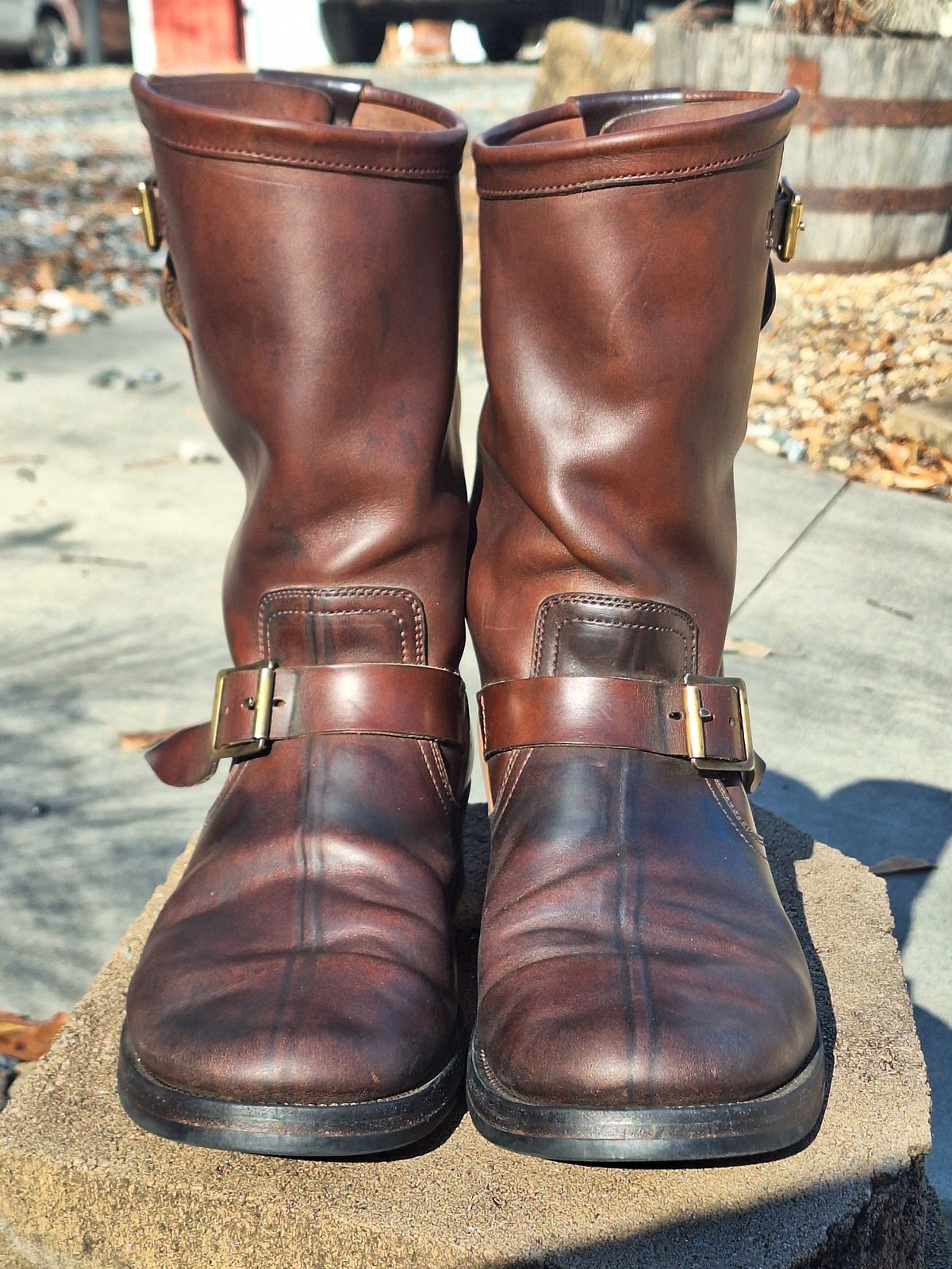 Photo by PatinaTherapist on January 4, 2026 of the Crux Deluxe Engineer in Guidi Dirty Horsebutt.