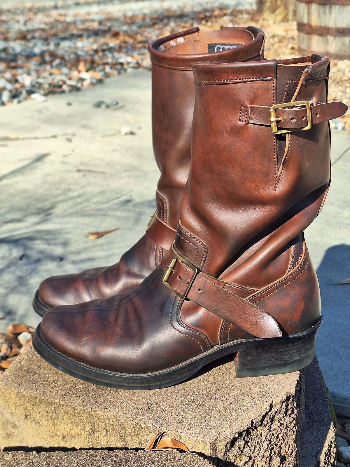 Photo by PatinaTherapist on January 4, 2026 of the Crux Deluxe Engineer in Guidi Dirty Horsebutt.