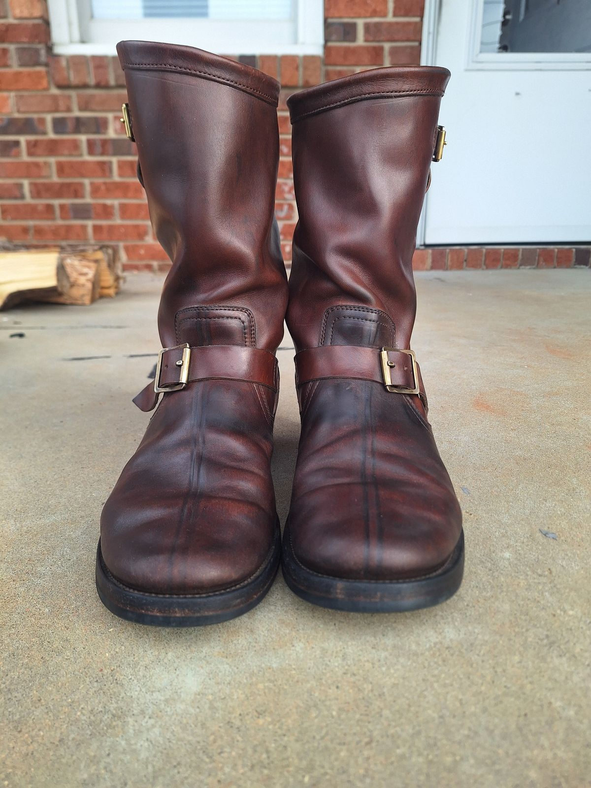 Photo by PatinaTherapist on February 3, 2026 of the Crux Deluxe Engineer in Guidi Dirty Horsebutt.