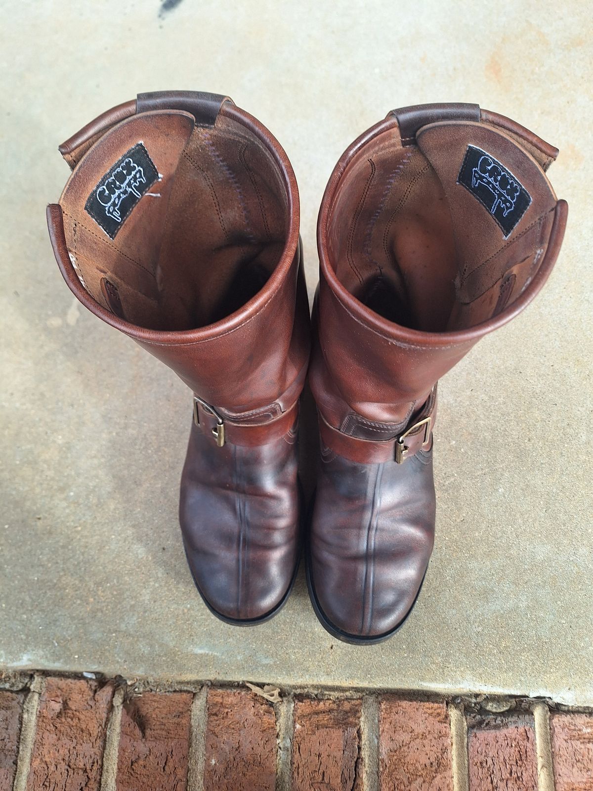 Photo by PatinaTherapist on February 3, 2026 of the Crux Deluxe Engineer in Guidi Dirty Horsebutt.