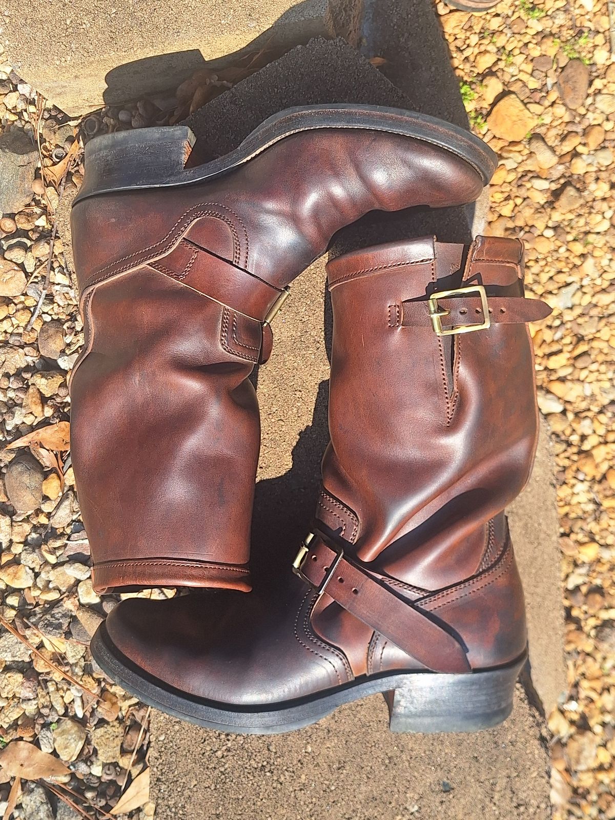 Photo by PatinaTherapist on March 1, 2026 of the Crux Deluxe Engineer in Guidi Dirty Horsebutt.