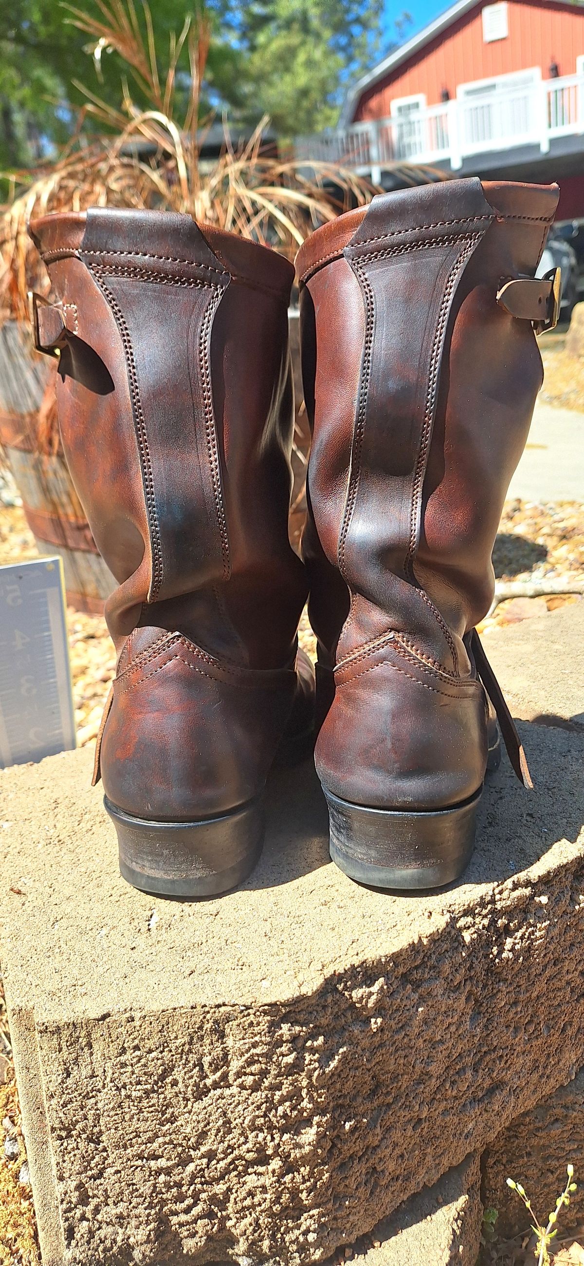 Photo by PatinaTherapist on March 29, 2026 of the Crux Deluxe Engineer in Guidi Dirty Horsebutt.