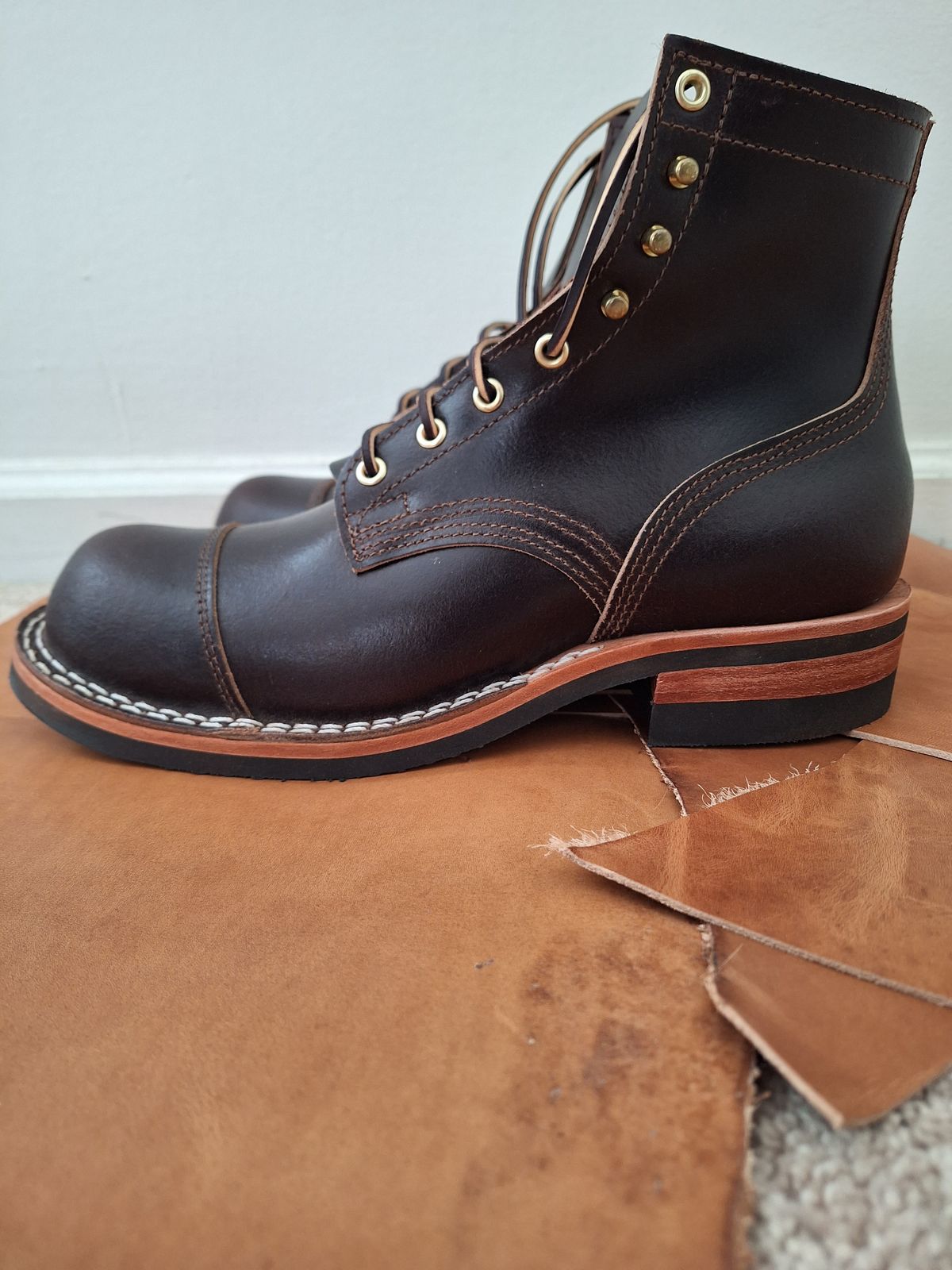 Photo by PatinaTherapist on October 1, 2023 of the Nicks Prospector in Horween Brown Waxed Flesh.