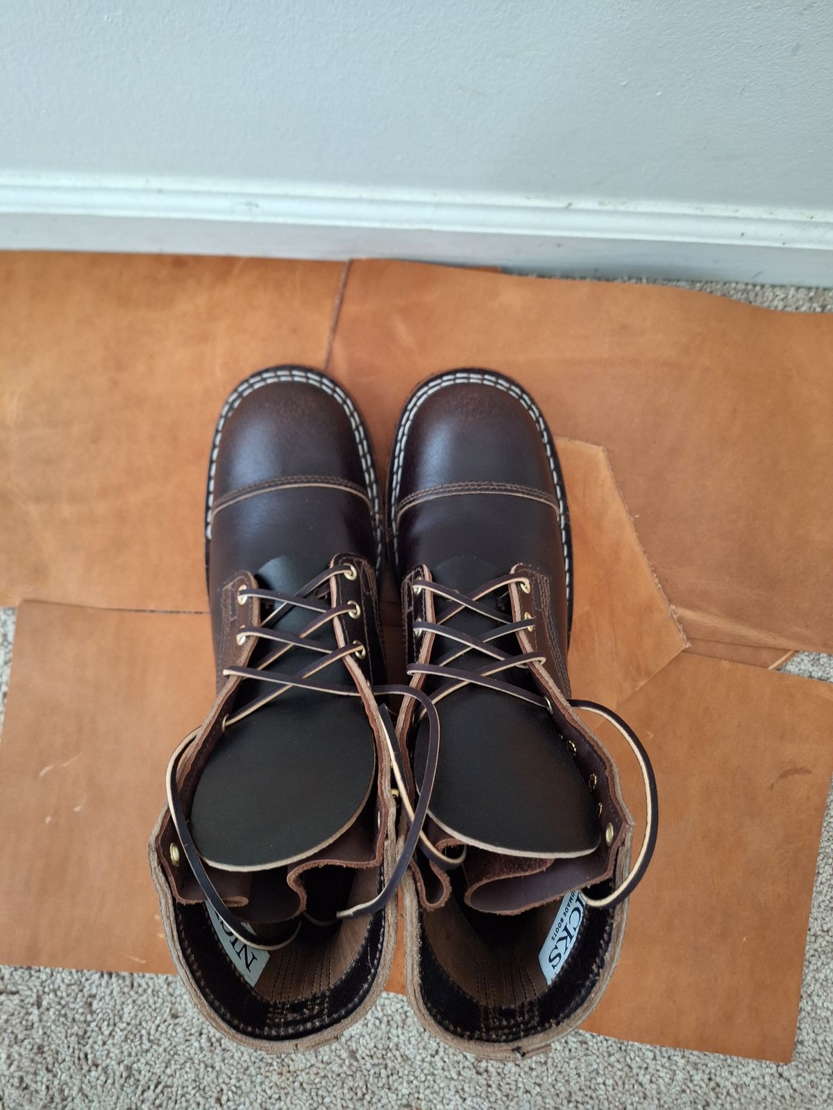 Photo by PatinaTherapist on October 1, 2023 of the Nicks Prospector in Horween Brown Waxed Flesh.