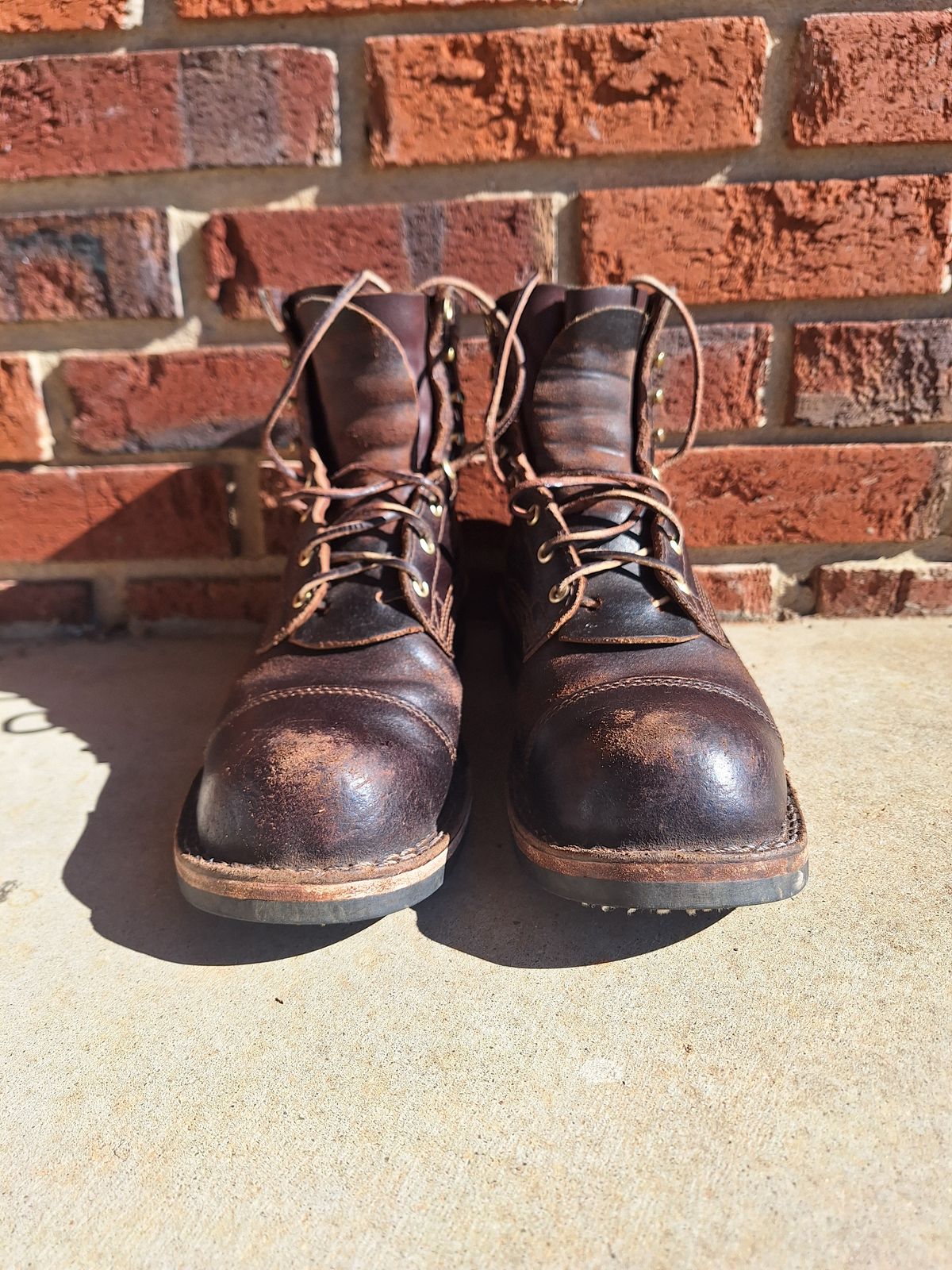 Photo by PatinaTherapist on February 3, 2024 of the Nicks Prospector in Horween Brown Waxed Flesh.