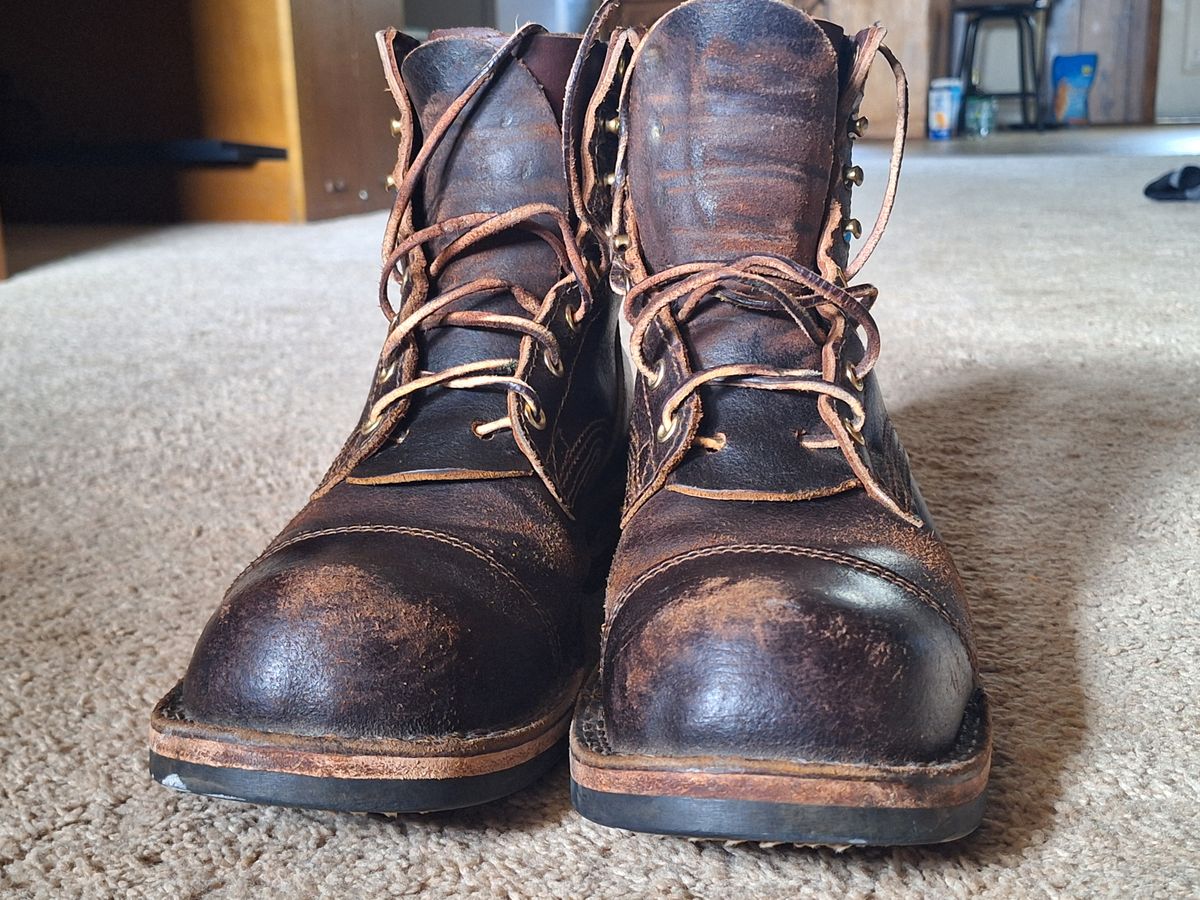 Photo by PatinaTherapist on April 3, 2024 of the Nicks Prospector in Horween Brown Waxed Flesh.