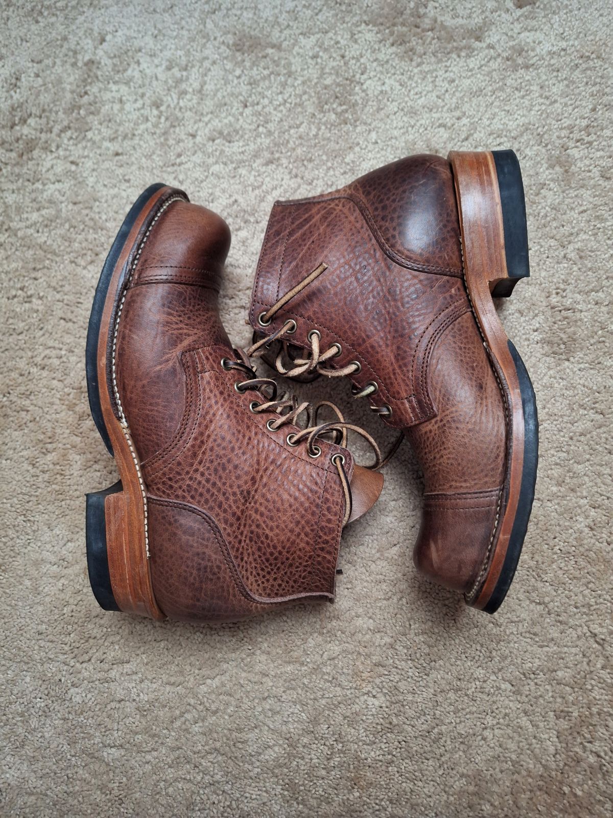 Photo by PatinaTherapist on July 11, 2023 of the Viberg Service Boot in Horween Olive Tanned.