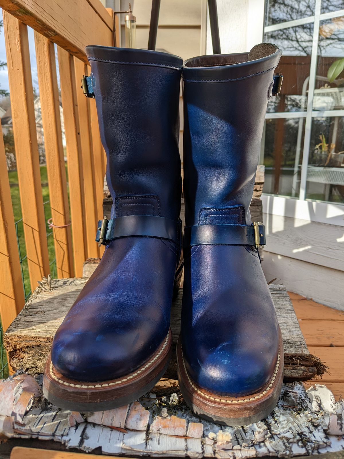 Photo by magicsun87 on December 2, 2022 of the Motor Engineer Boots in Horween Natural Chromexcel.