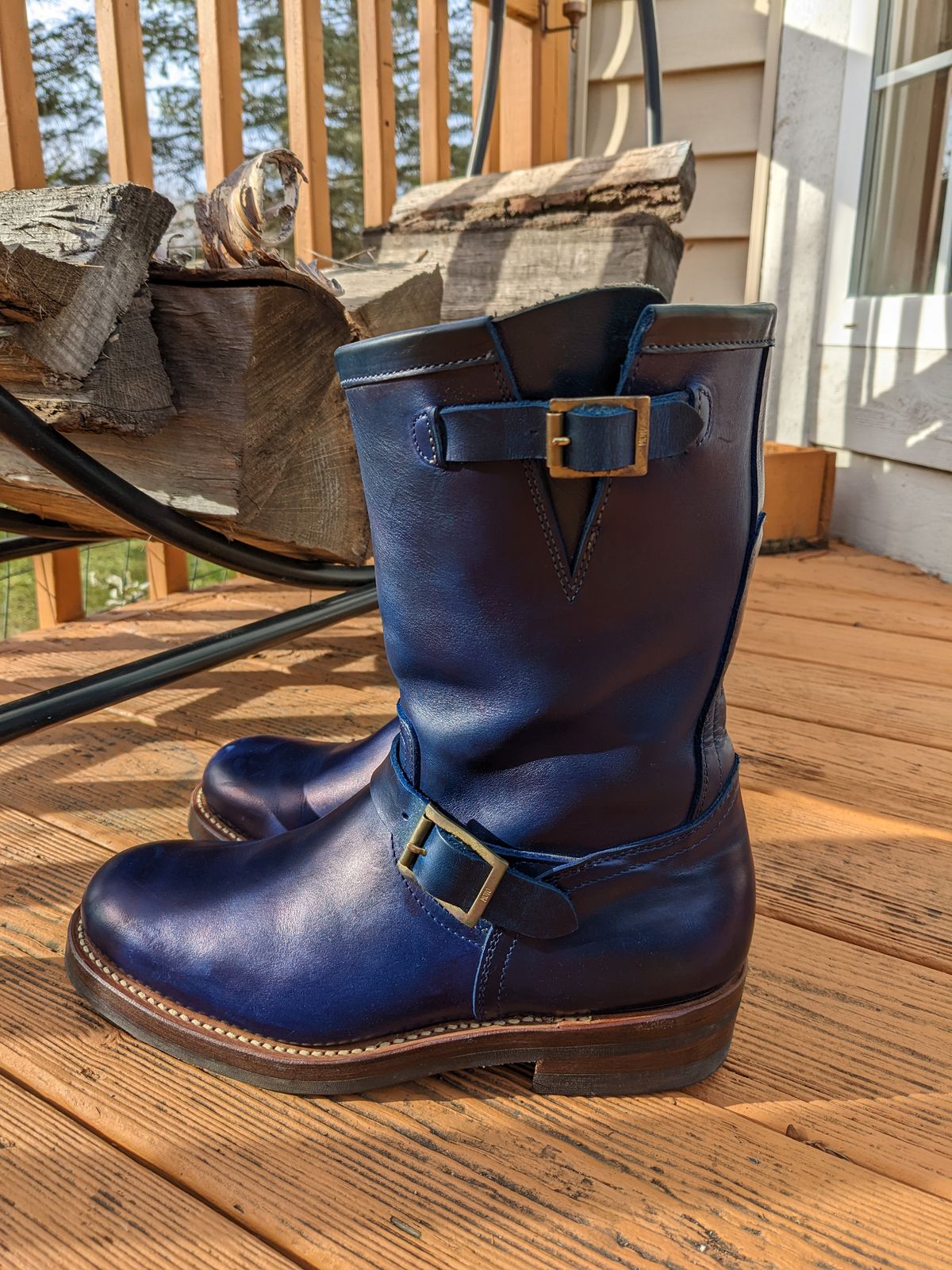 Photo by magicsun87 on December 2, 2022 of the Motor Engineer Boots in Horween Natural Chromexcel.