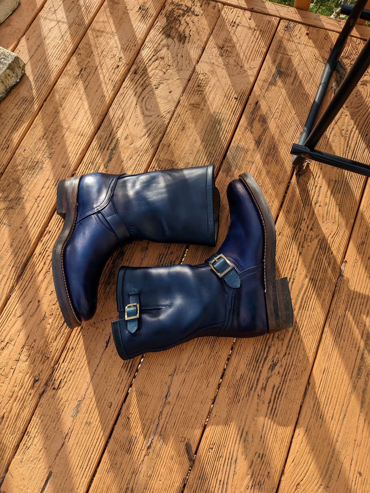 Photo by magicsun87 on December 2, 2022 of the Motor Engineer Boots in Horween Natural Chromexcel.