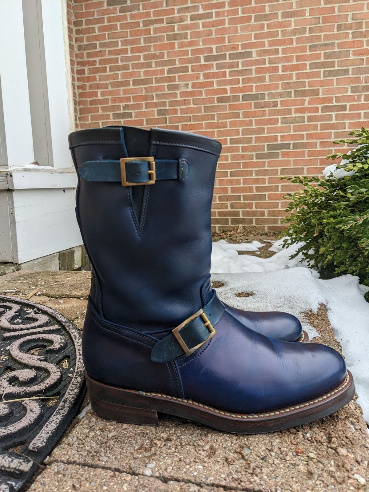 Photo by magicsun87 on February 5, 2023 of the Motor Engineer Boots in Horween Natural Chromexcel.