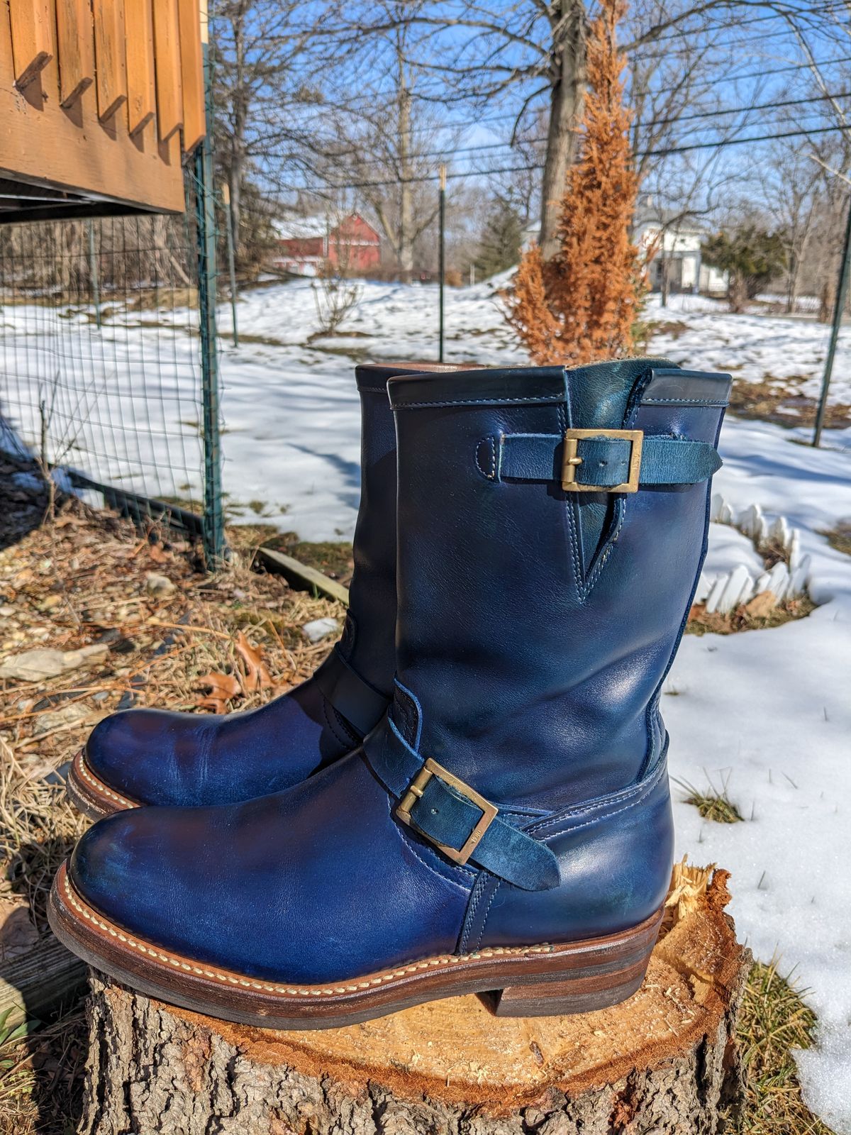 Photo by magicsun87 on March 5, 2023 of the Motor Engineer Boots in Horween Natural Chromexcel.