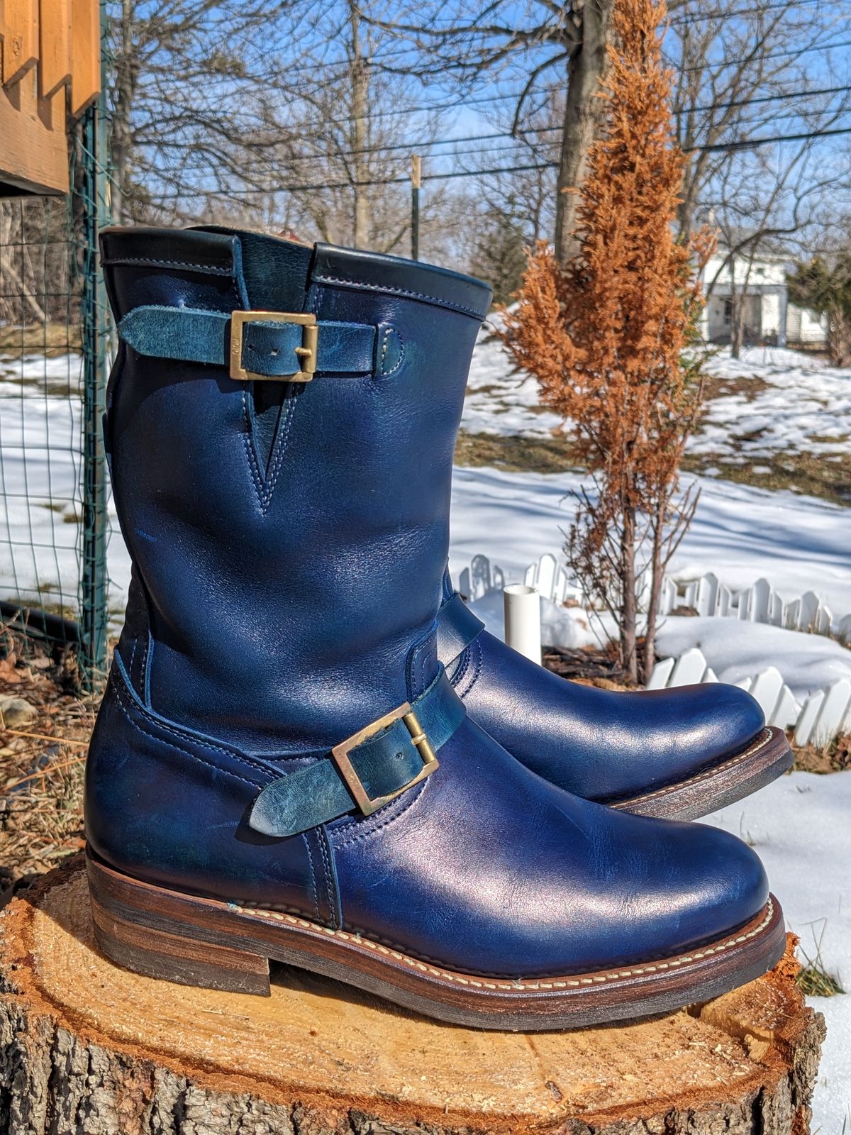 Photo by magicsun87 on March 5, 2023 of the Motor Engineer Boots in Horween Natural Chromexcel.