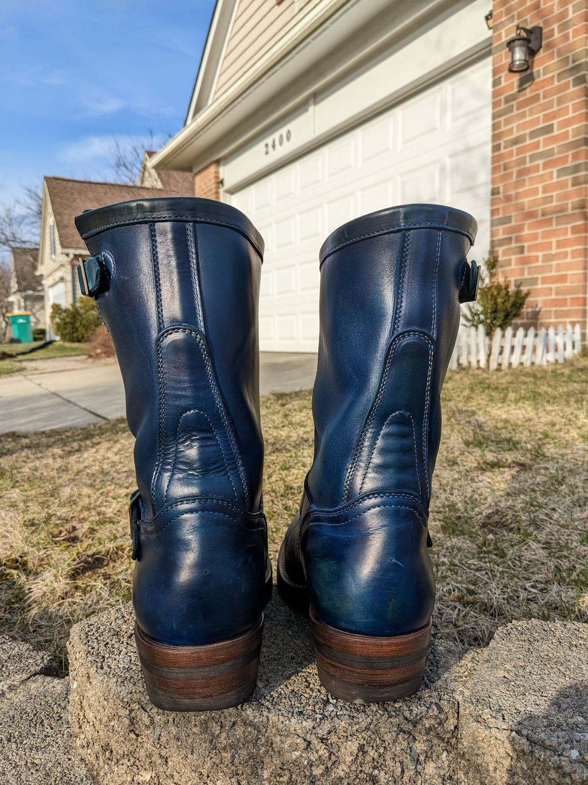 Photo by magicsun87 on April 2, 2023 of the Motor Engineer Boots in Horween Natural Chromexcel.