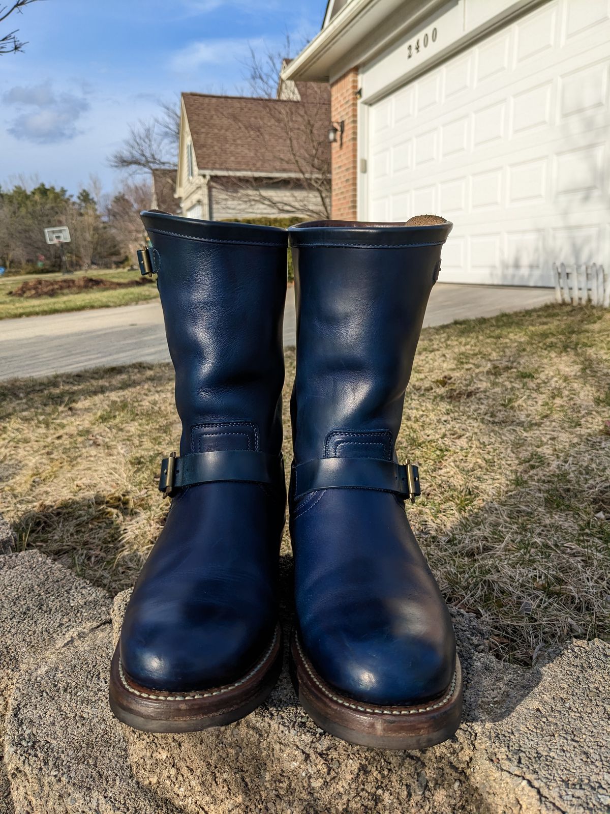 Photo by magicsun87 on April 2, 2023 of the Motor Engineer Boots in Horween Natural Chromexcel.