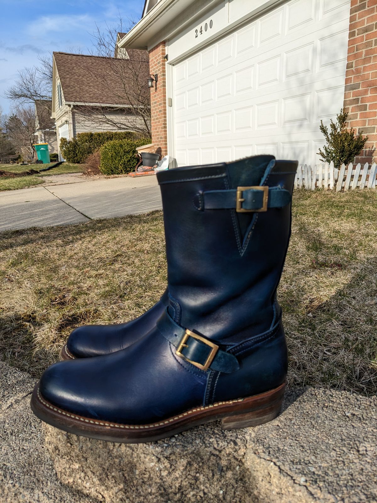 Photo by magicsun87 on April 2, 2023 of the Motor Engineer Boots in Horween Natural Chromexcel.