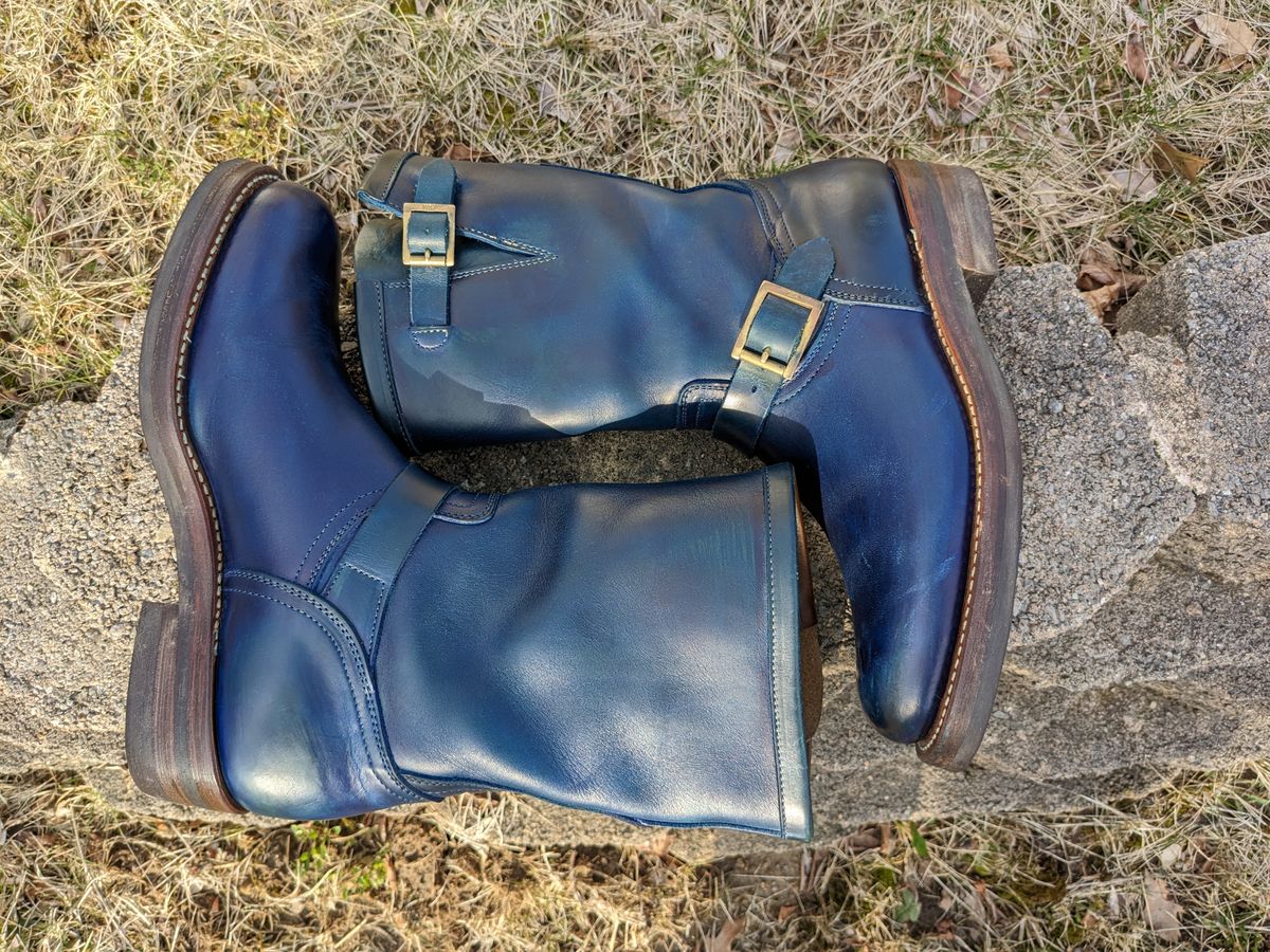 Photo by magicsun87 on April 2, 2023 of the Motor Engineer Boots in Horween Natural Chromexcel.