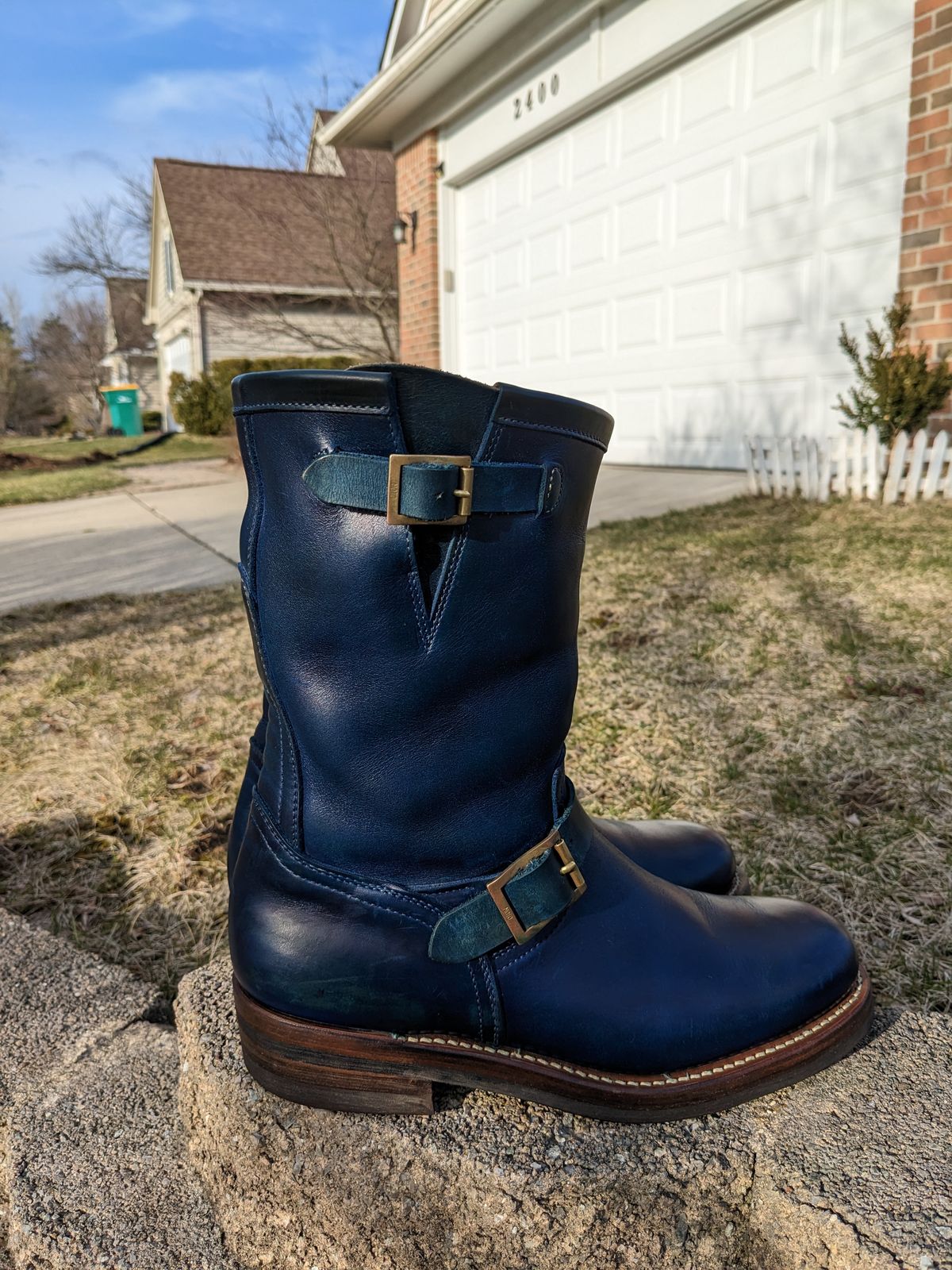 Photo by magicsun87 on April 2, 2023 of the Motor Engineer Boots in Horween Natural Chromexcel.