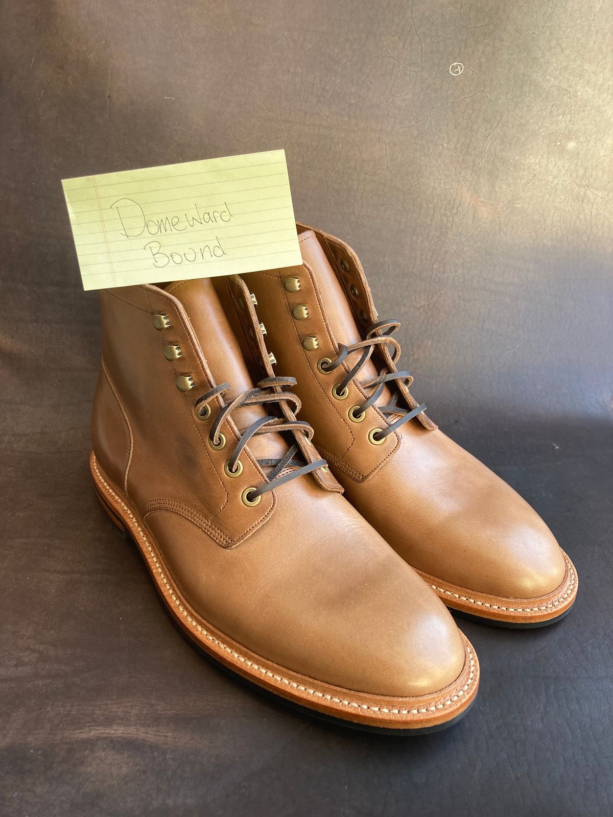 Photo by IndyBen on October 1, 2023 of the Grant Stone Diesel Boot in Horween Dune Chromexcel.