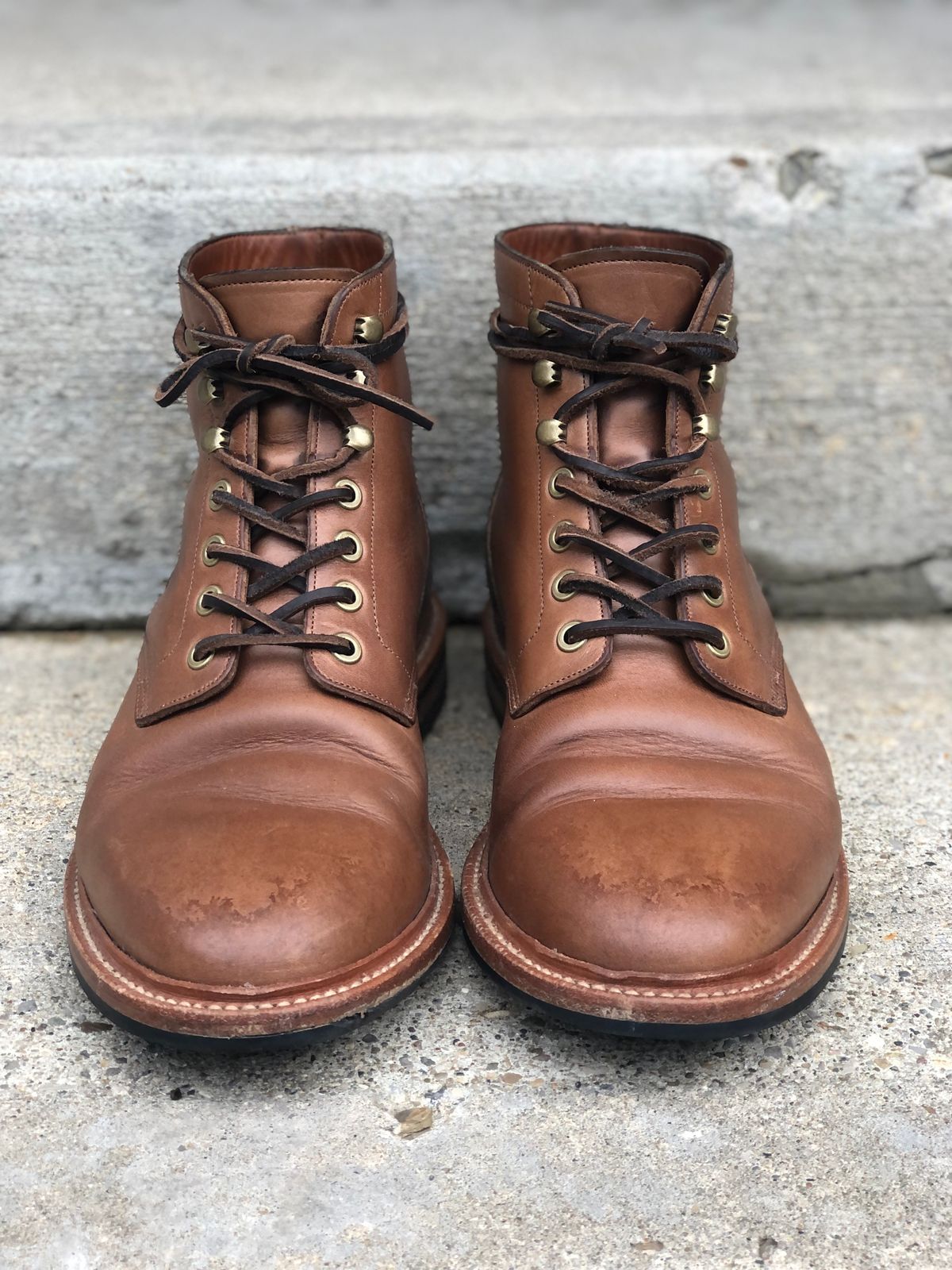 Photo by IndyBen on March 5, 2024 of the Grant Stone Diesel Boot in Horween Dune Chromexcel.