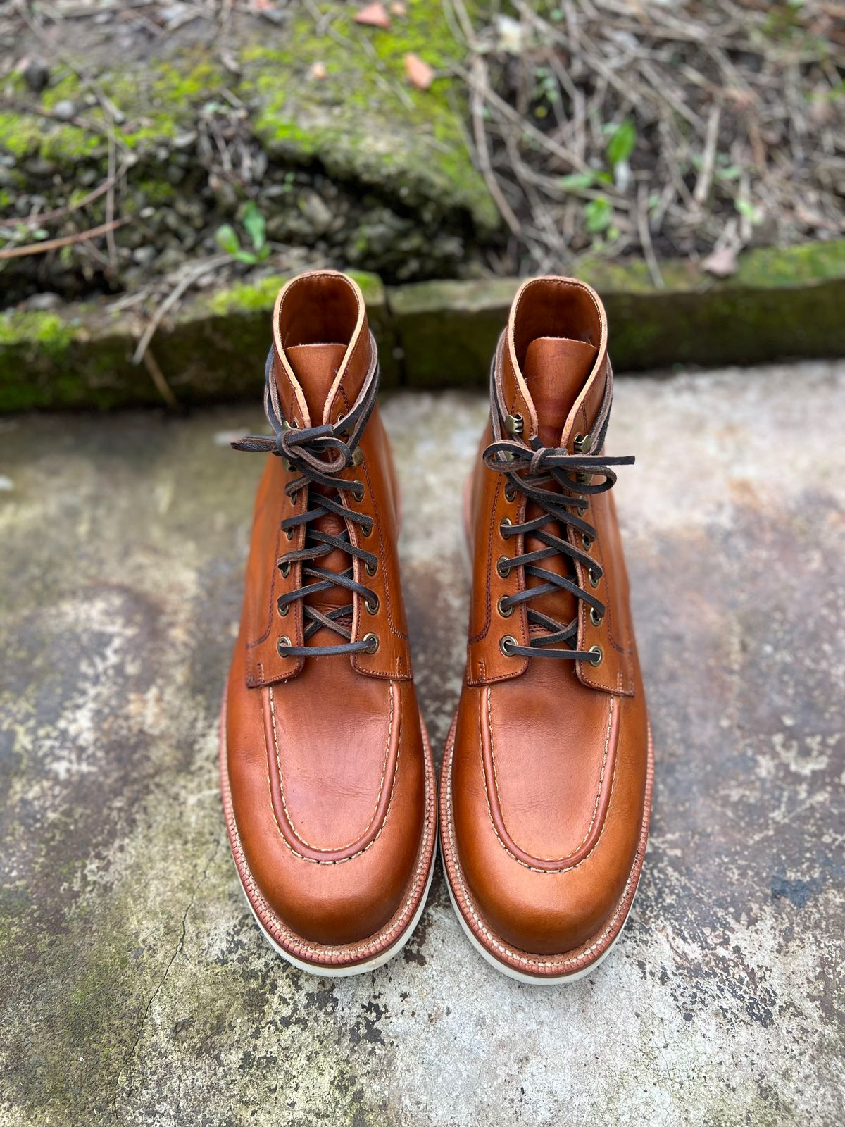 Photo by IndyBen on October 5, 2025 of the Grant Stone Brass Boot in Badalassi Carlo Saddle Tan Minerva.