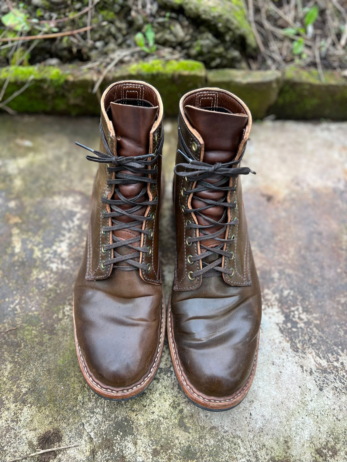 Photo by IndyBen on October 5, 2025 of the White's 350 Cruiser in Horween Brown Shell Cordovan.