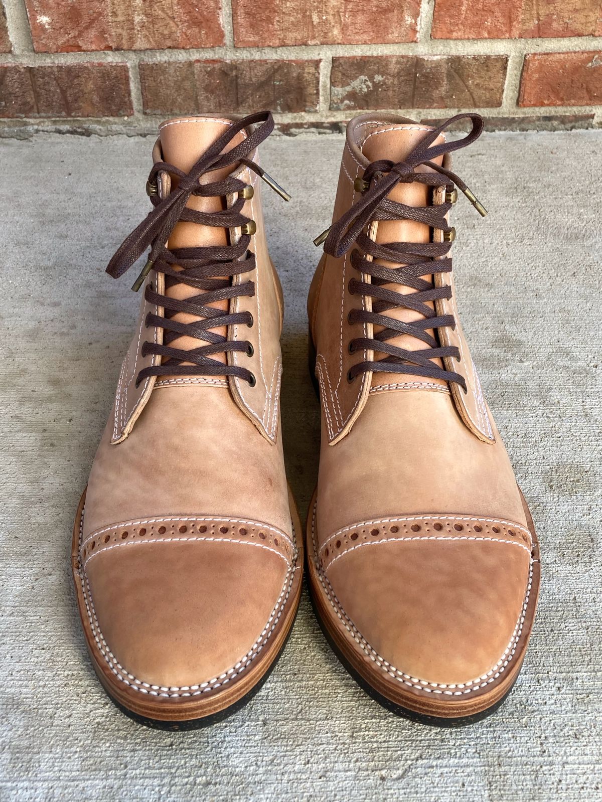 Photo by IndyBen on October 1, 2022 of the Santalum Milestone Service Boot in Conceria Cloe Crust Shell Cordovan.