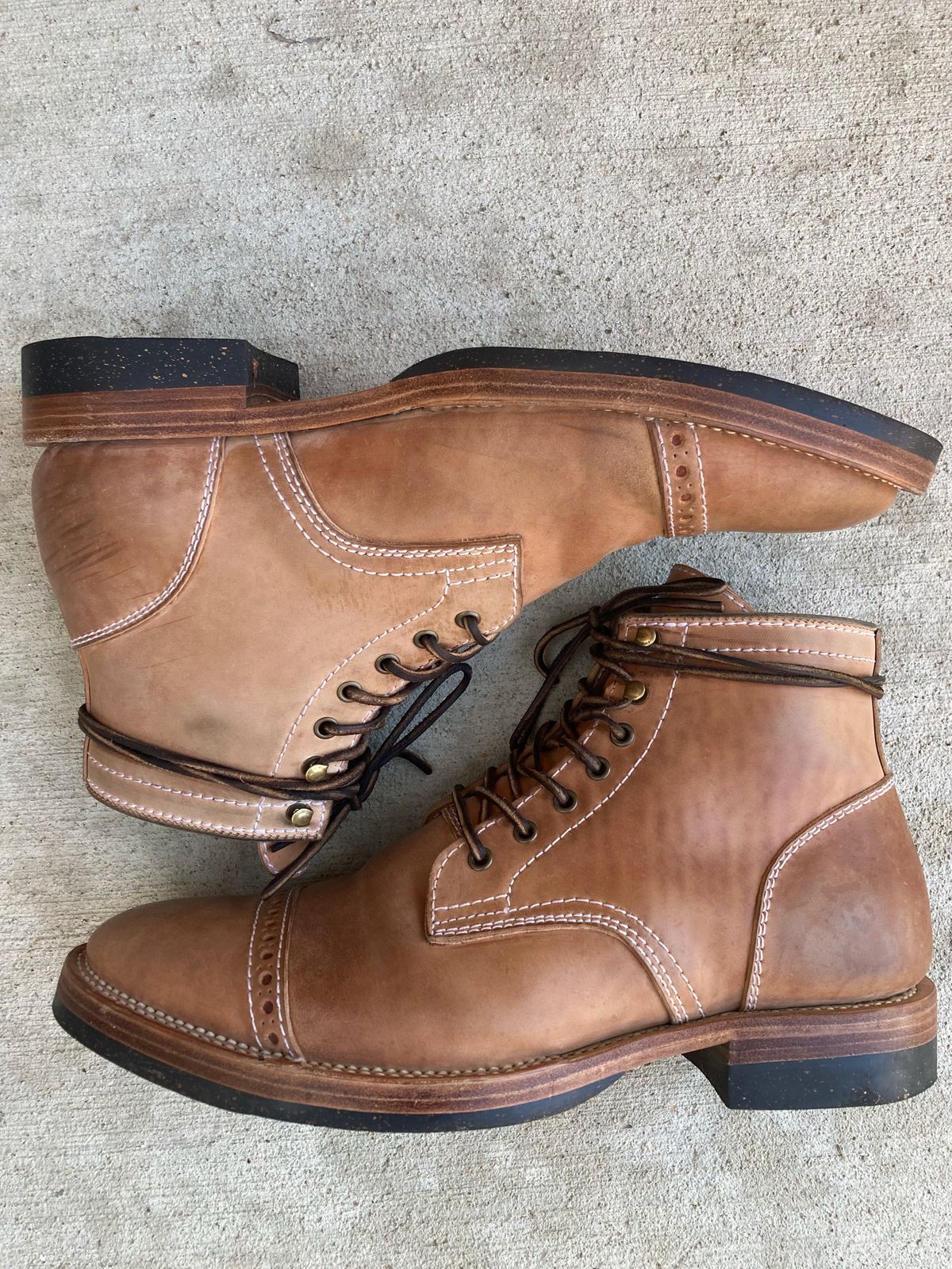 Photo by IndyBen on November 2, 2022 of the Santalum Milestone Service Boot in Conceria Cloe Crust Shell Cordovan.