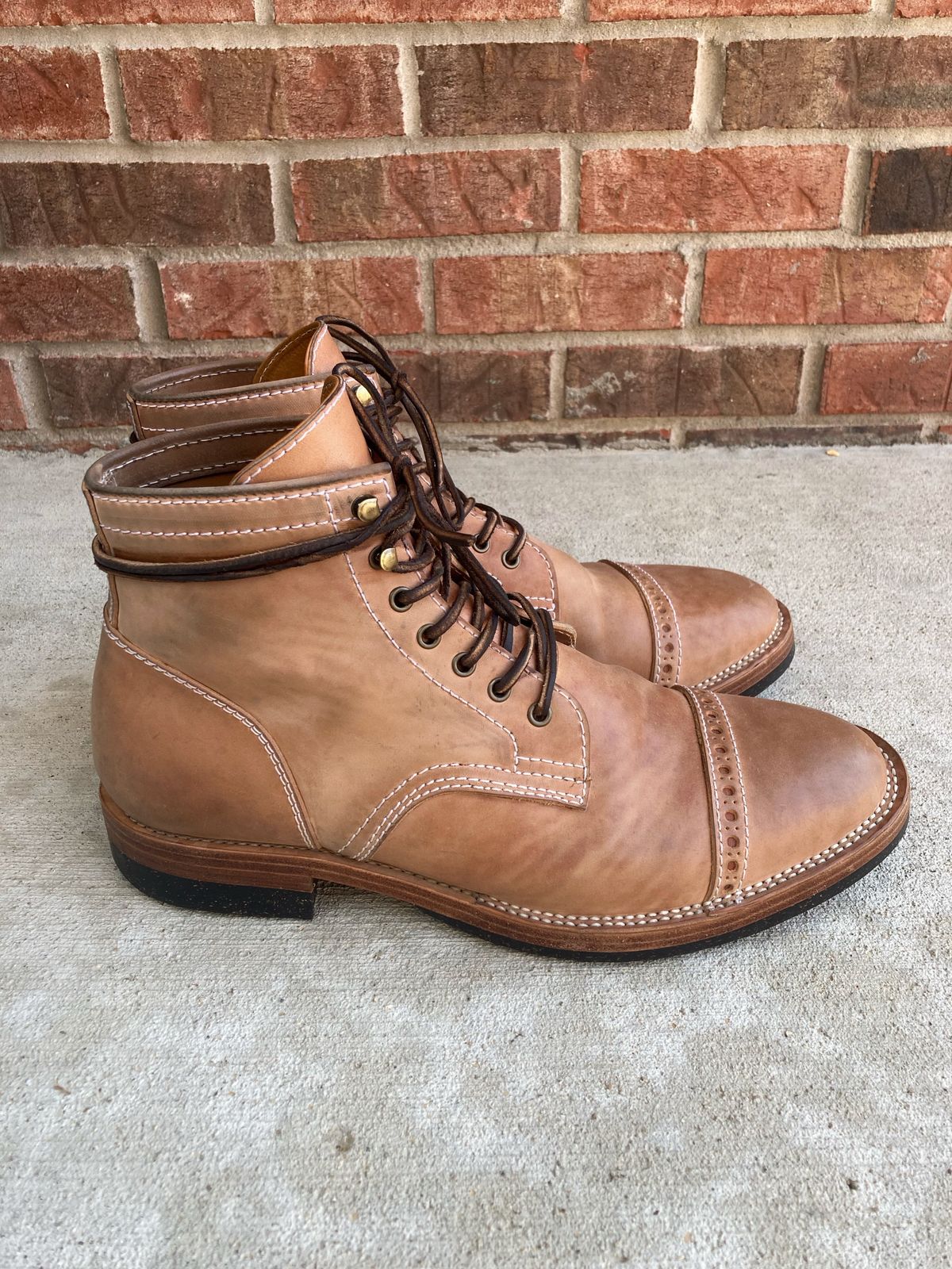 Photo by IndyBen on November 2, 2022 of the Santalum Milestone Service Boot in Conceria Cloe Crust Shell Cordovan.
