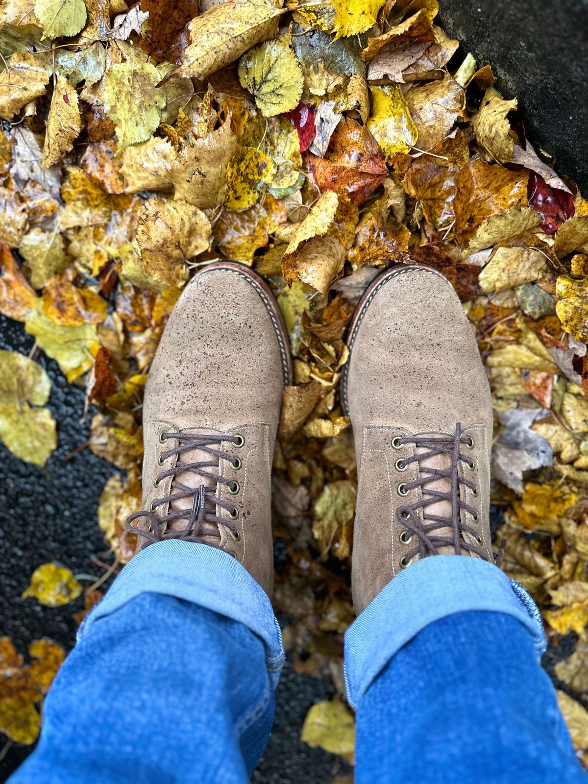 Photo by elkonelmstreet on November 5, 2023 of the Onderhoud SPL02 in Horween Marine Field Roughout.