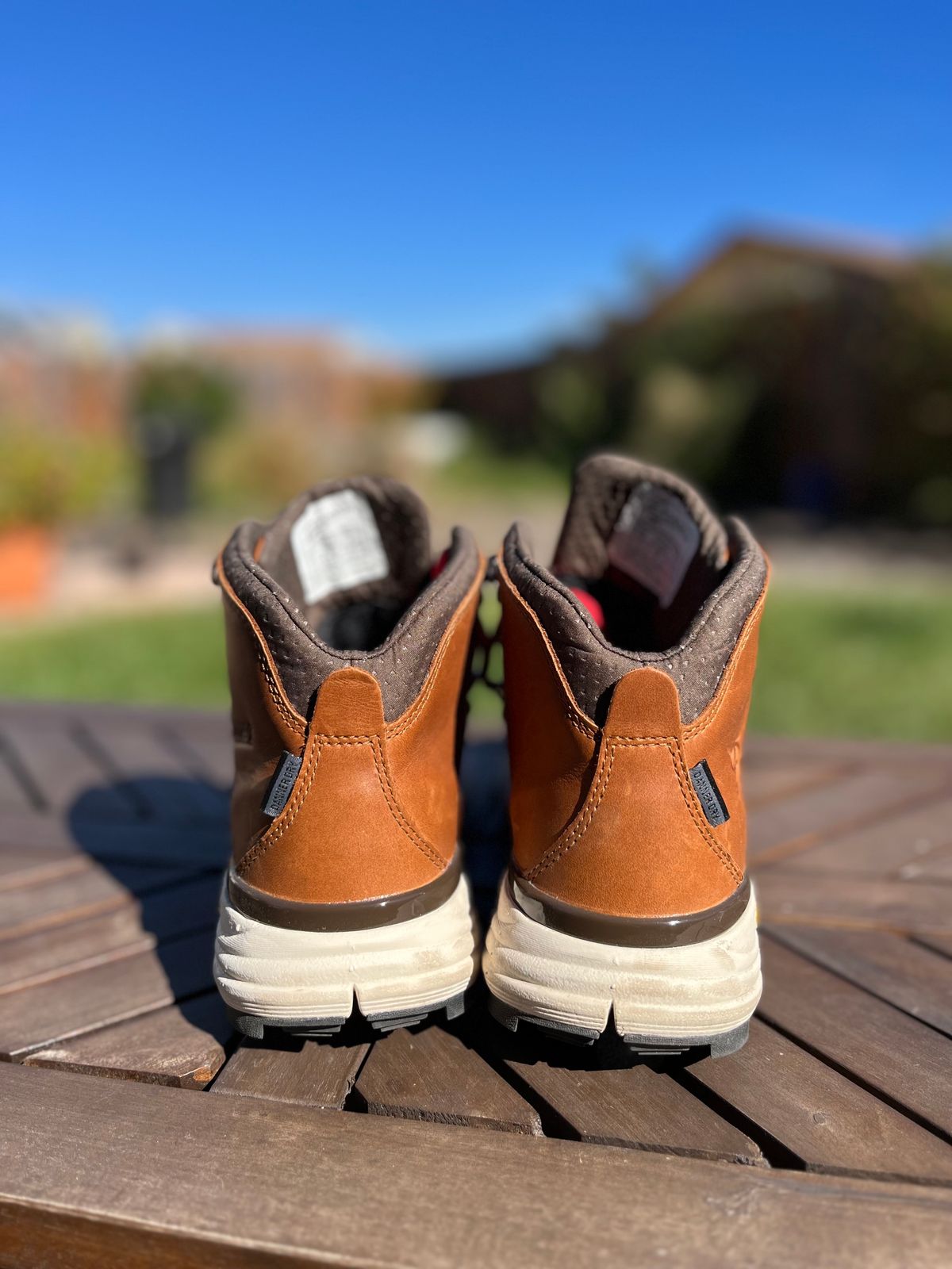 Photo by jessnado on November 5, 2023 of the Danner Mountain Light in Light Brown Full Grain.