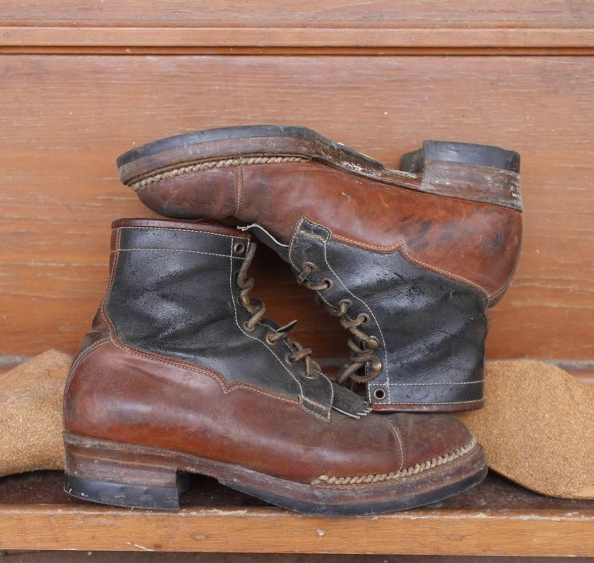 Photo by emilime on May 12, 2021 of the Midas Vanquish Blucher Boot in Rocado Whisky Shell Cordovan.