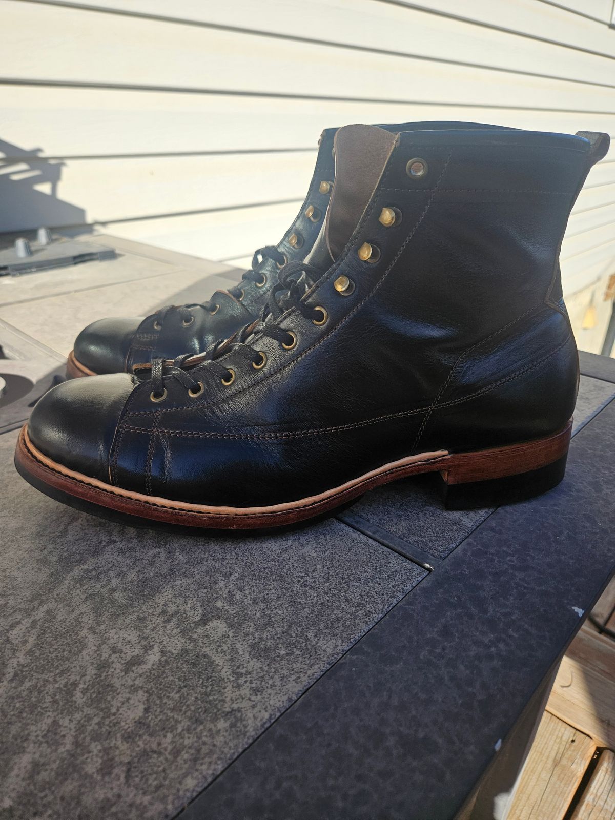 Photo by hosekileather on October 1, 2025 of the Red Wing x Indian Motorcycle Spirit Lake in Redwing Amber Portage Leather.