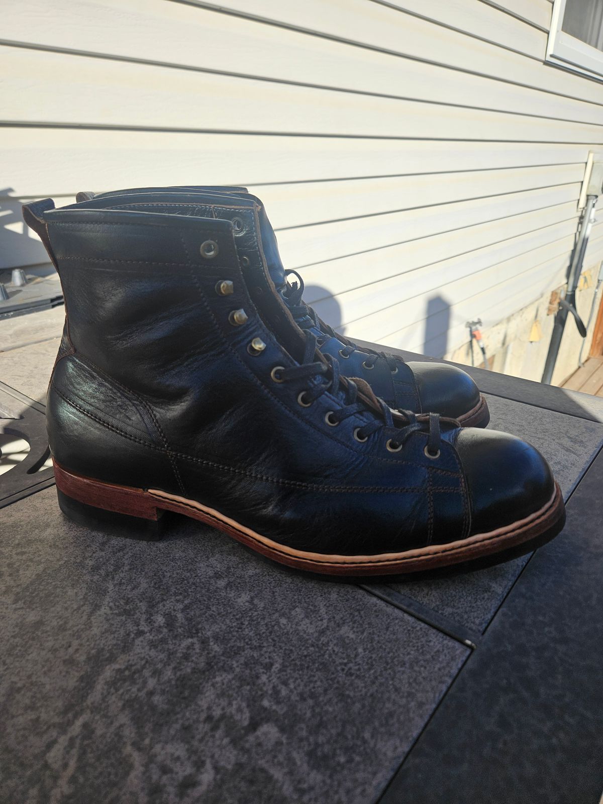 Photo by hosekileather on October 1, 2025 of the Red Wing x Indian Motorcycle Spirit Lake in Redwing Amber Portage Leather.