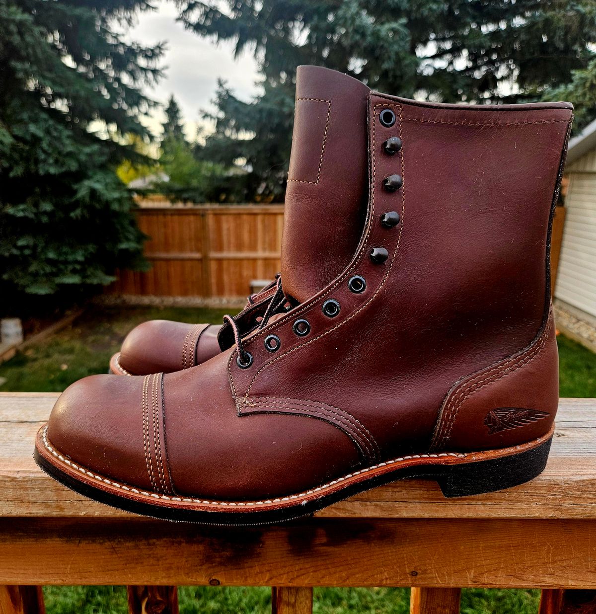 Photo by hosekileather on September 29, 2025 of the Red Wing x Indian Motorcycle Spirit Lake in Redwing Amber Portage Leather.