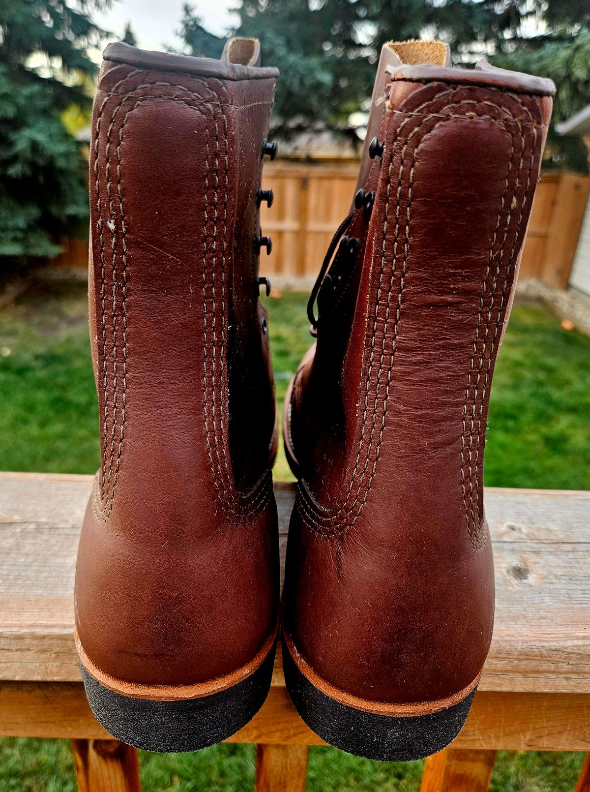 Photo by hosekileather on September 29, 2025 of the Red Wing x Indian Motorcycle Spirit Lake in Redwing Amber Portage Leather.
