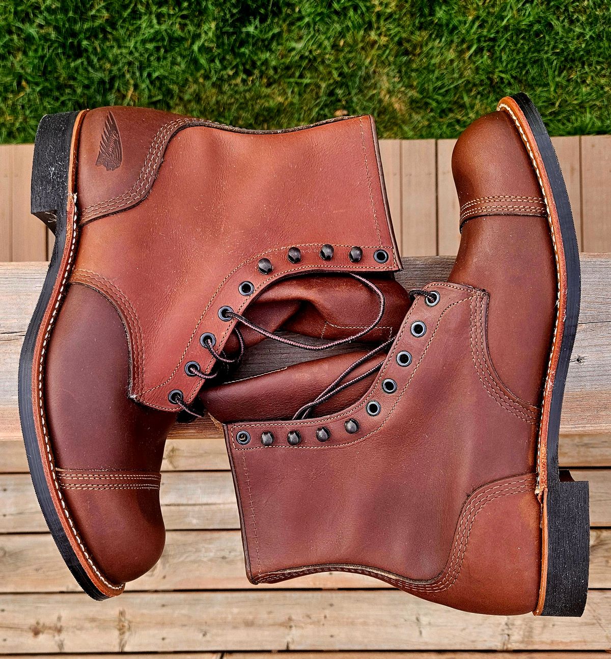 Photo by hosekileather on September 29, 2025 of the Red Wing x Indian Motorcycle Spirit Lake in Redwing Amber Portage Leather.