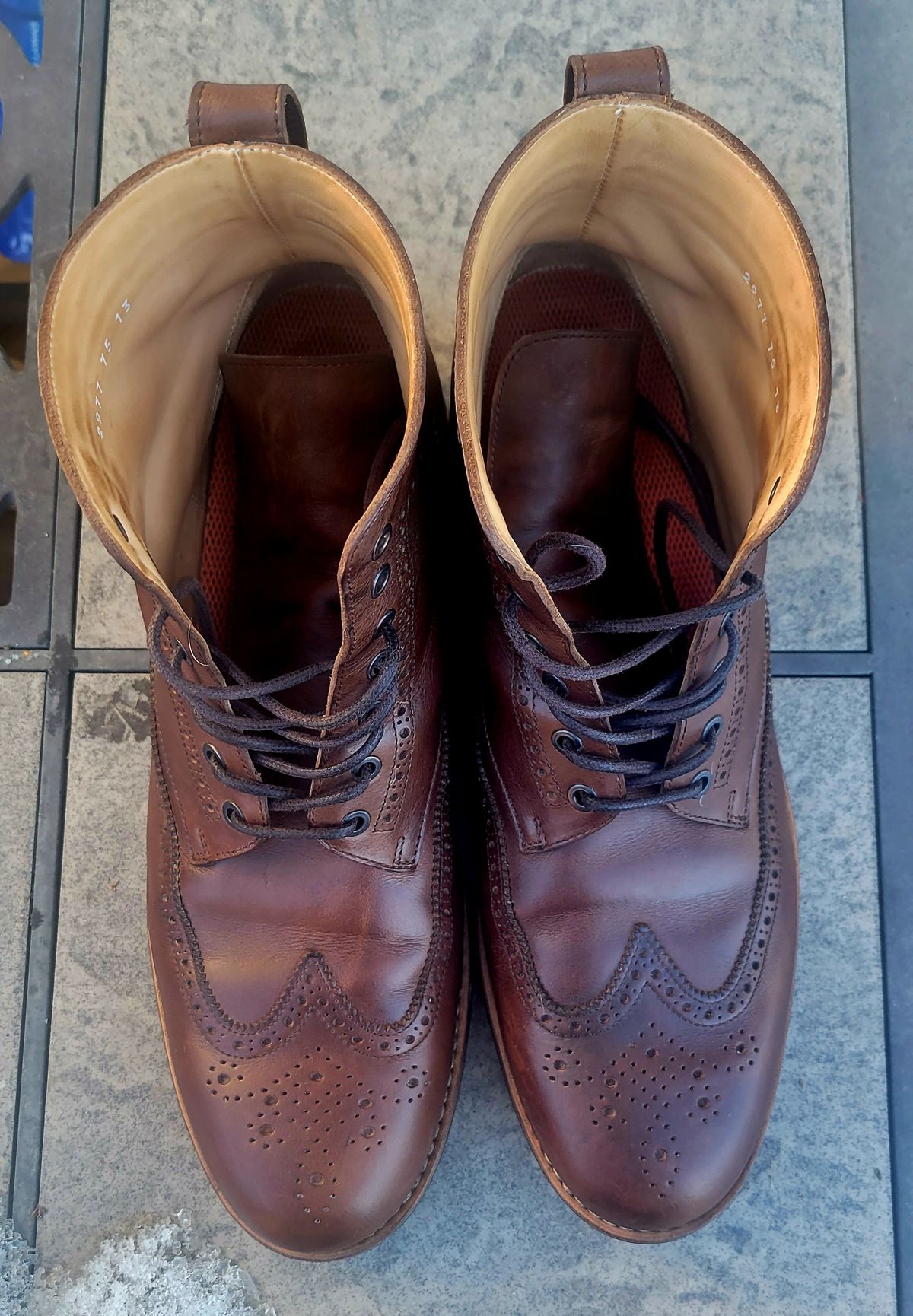 Photo by hosekileather on January 1, 2023 of the Mark Albert Countrty Boot in C.F. Stead Dark Snuff Regency Calf.
