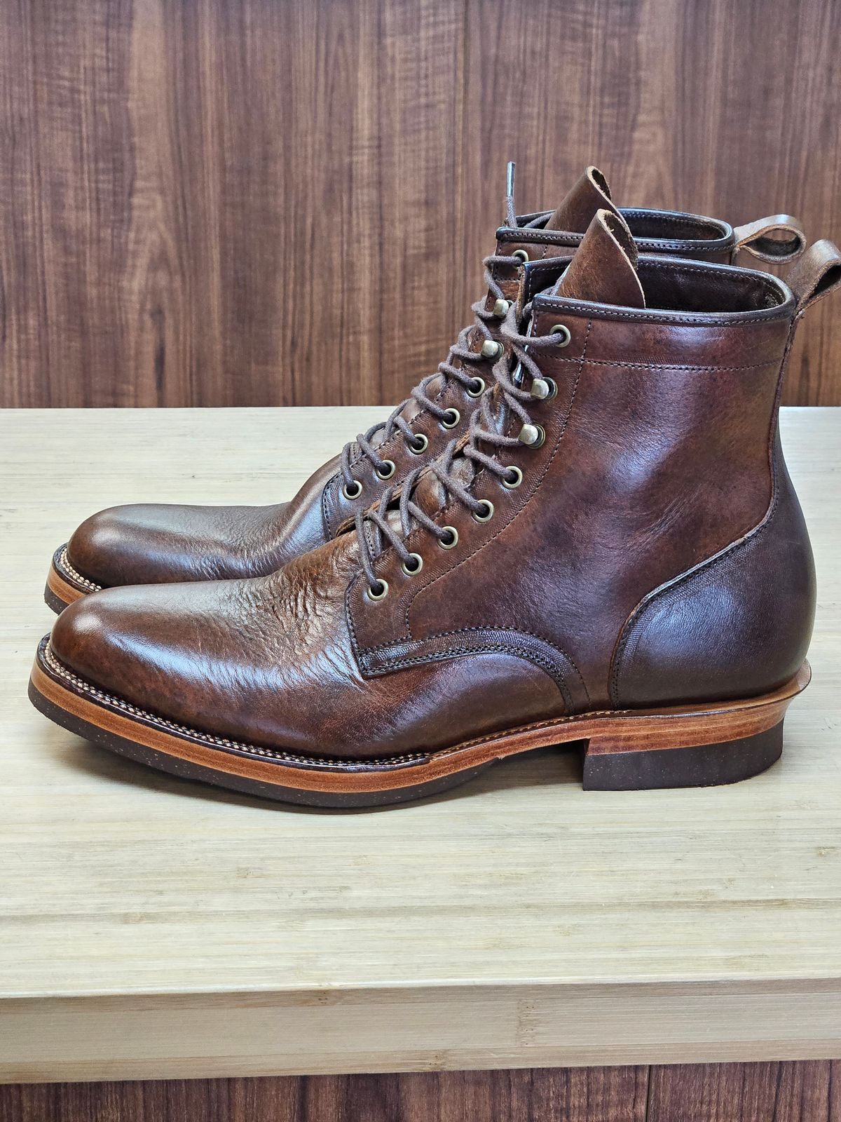 Photo by hosekileather on November 2, 2023 of the Tahura Captoelari Plain Toe in Badalassi Carlo Dark Brown Nemesis.