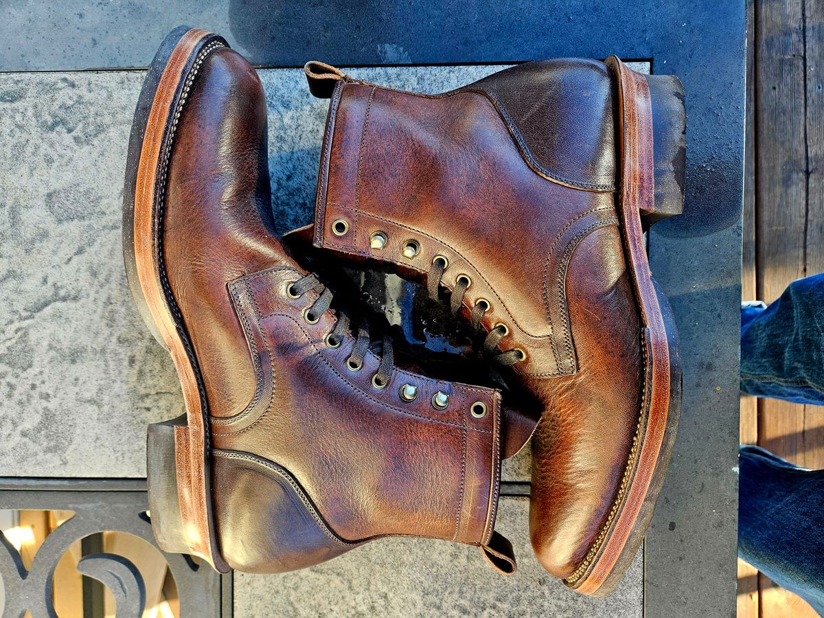 Photo by hosekileather on January 1, 2024 of the Tahura Captoelari Plain Toe in Badalassi Carlo Dark Brown Nemesis.