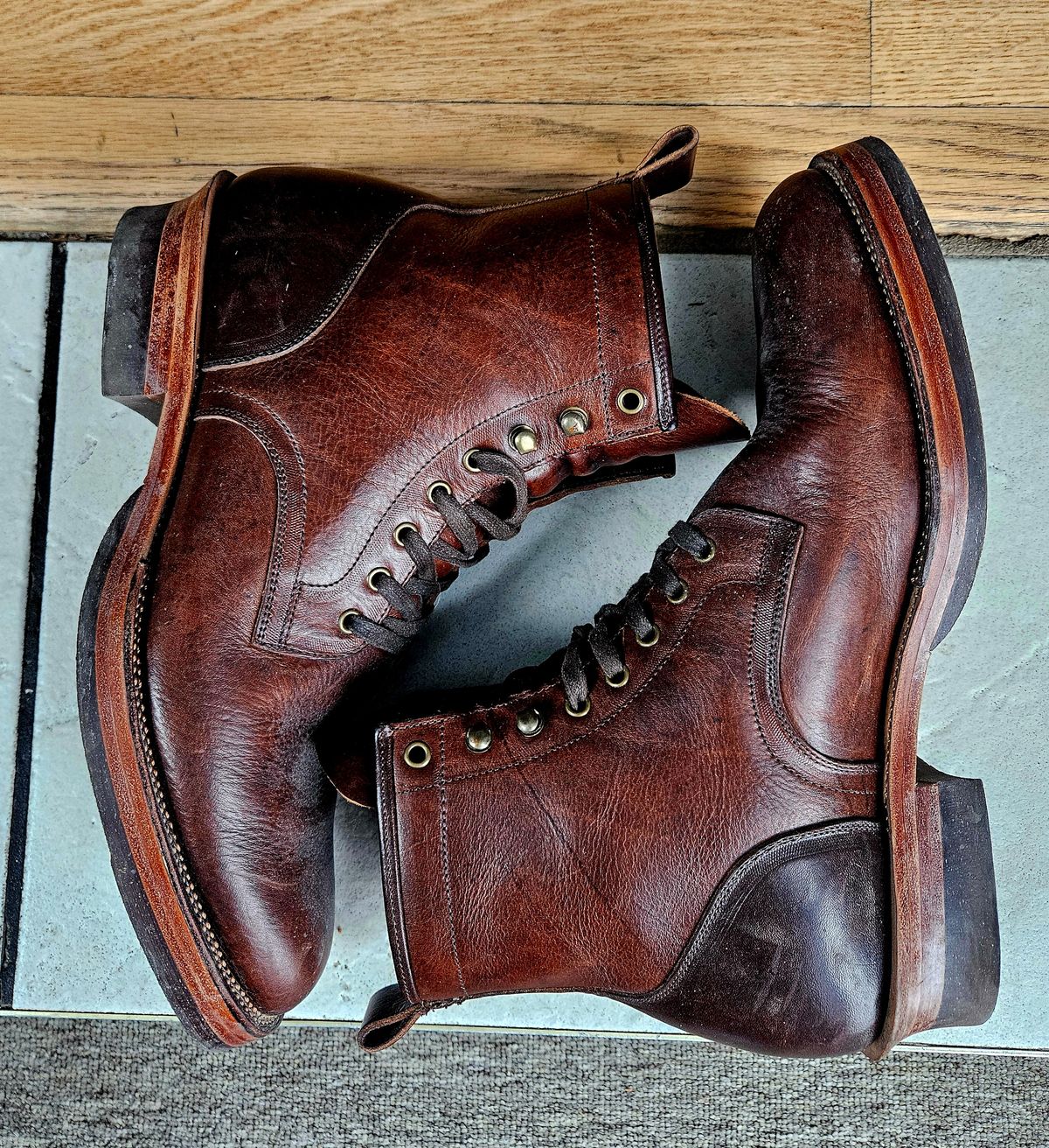 Photo by hosekileather on February 4, 2024 of the Tahura Captoelari Plain Toe in Badalassi Carlo Dark Brown Nemesis.