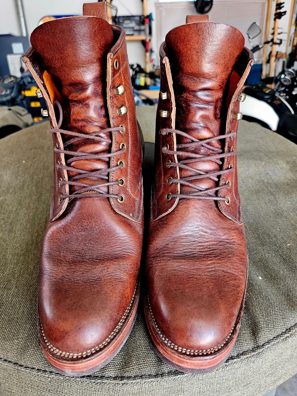 Photo by hosekileather on April 2, 2024 of the Tahura Captoelari Plain Toe in Badalassi Carlo Dark Brown Nemesis.