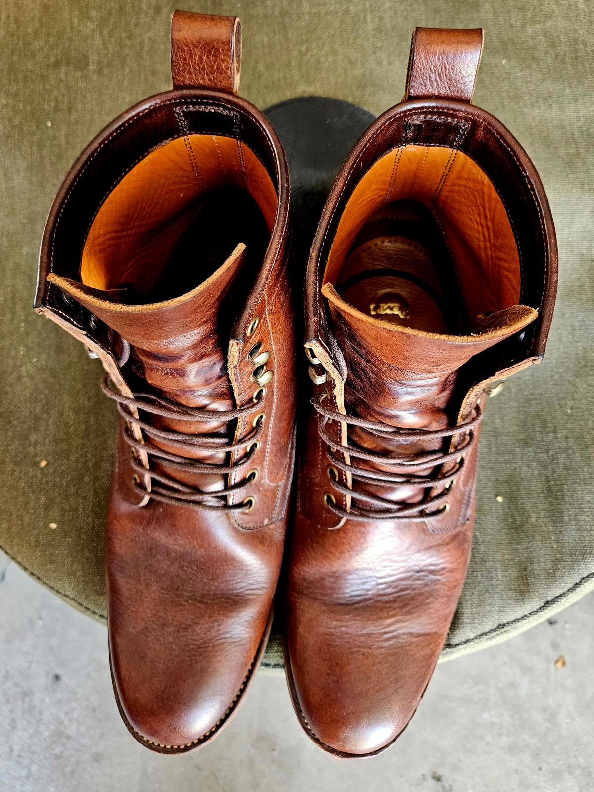 Photo by hosekileather on April 2, 2024 of the Tahura Captoelari Plain Toe in Badalassi Carlo Dark Brown Nemesis.