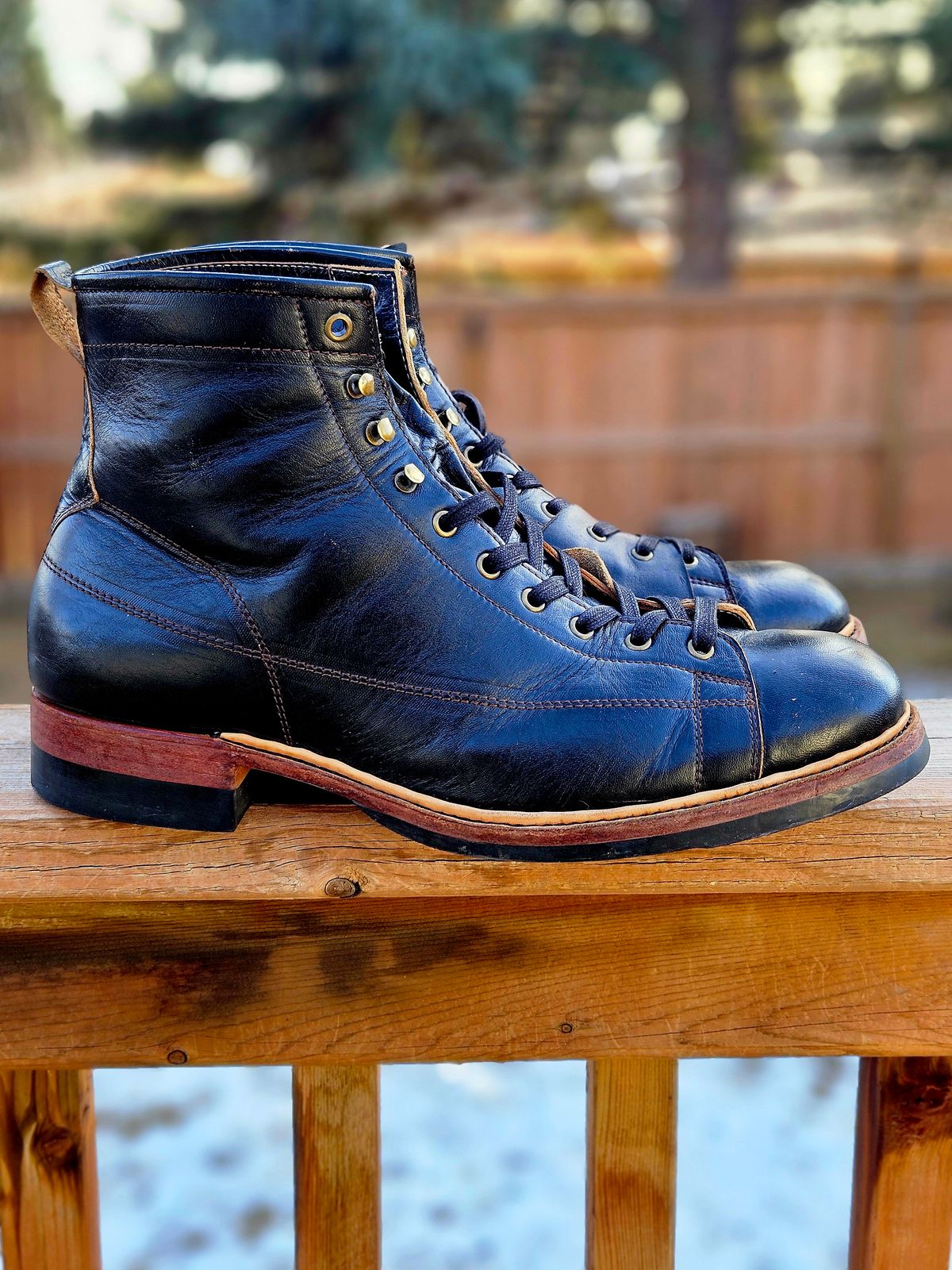 Photo by hosekileather on February 3, 2026 of the Jakkrabbits Monkey Boot in Shinki Black Teacore Horsebutt.